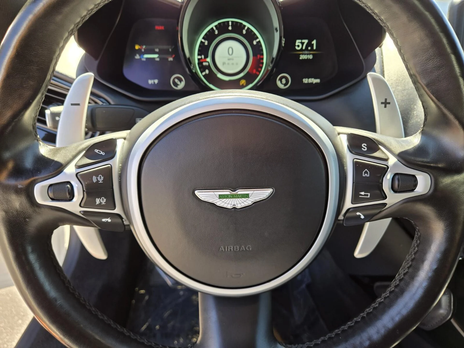 mph030_4233339899_Used_2022_Aston_Martin_Vantage_1757574560_5555c3163f