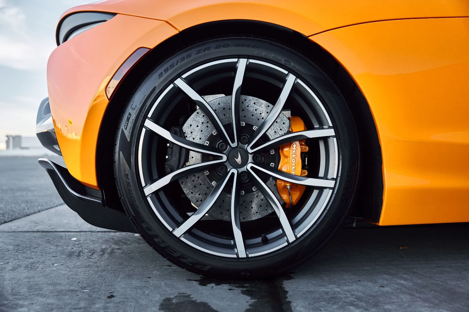 mph030_4245227121_Used_2025_Mc_Laren_Artura_Performance_1769481831_f58759a9a9