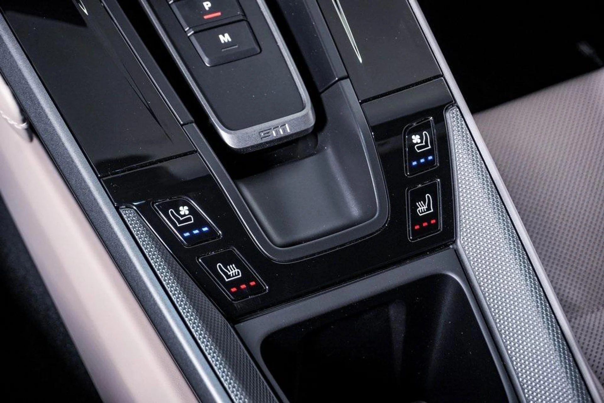 mph030_4254534656_Jj2_A2_F3_J_Jux_SL_75z_Kpx_A_Nmn_IP_1_Y_d4f43a79c1