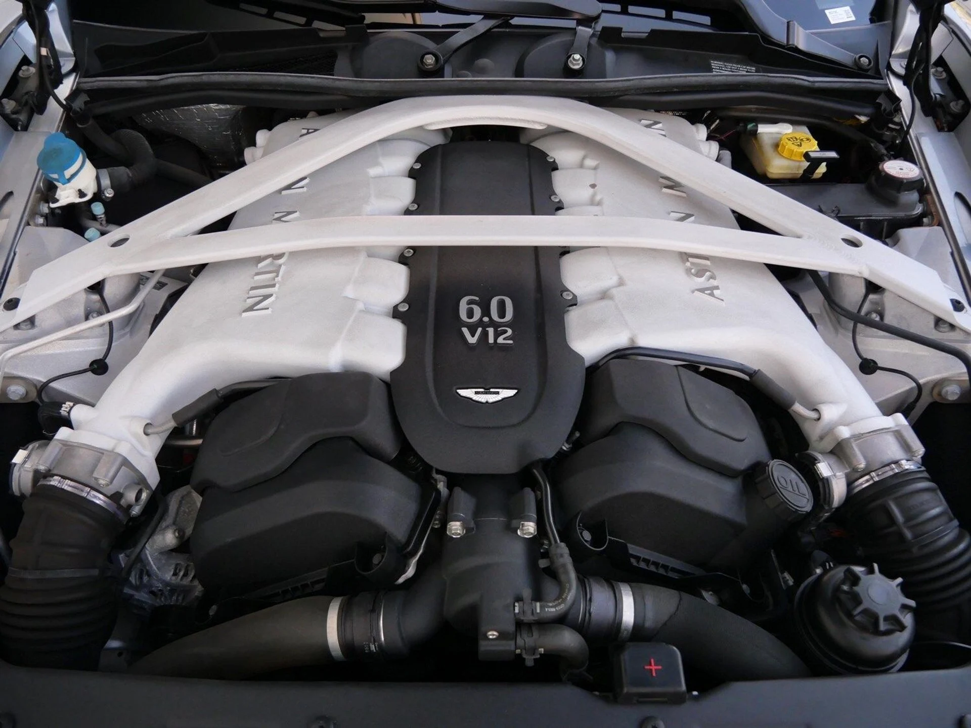 mph030_4263182503_fce9bb83f0e7ece136a8d1d9452b83b1x_860c3f8cc7