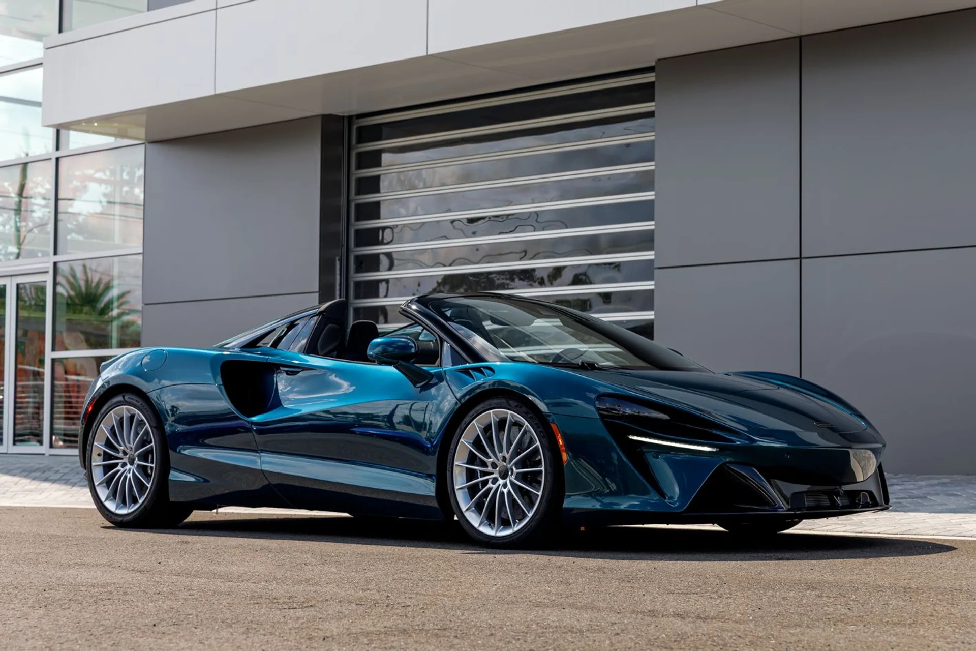 mph030_4263275746_New_2026_Mc_Laren_Artura_Spider_5ea2c00824
