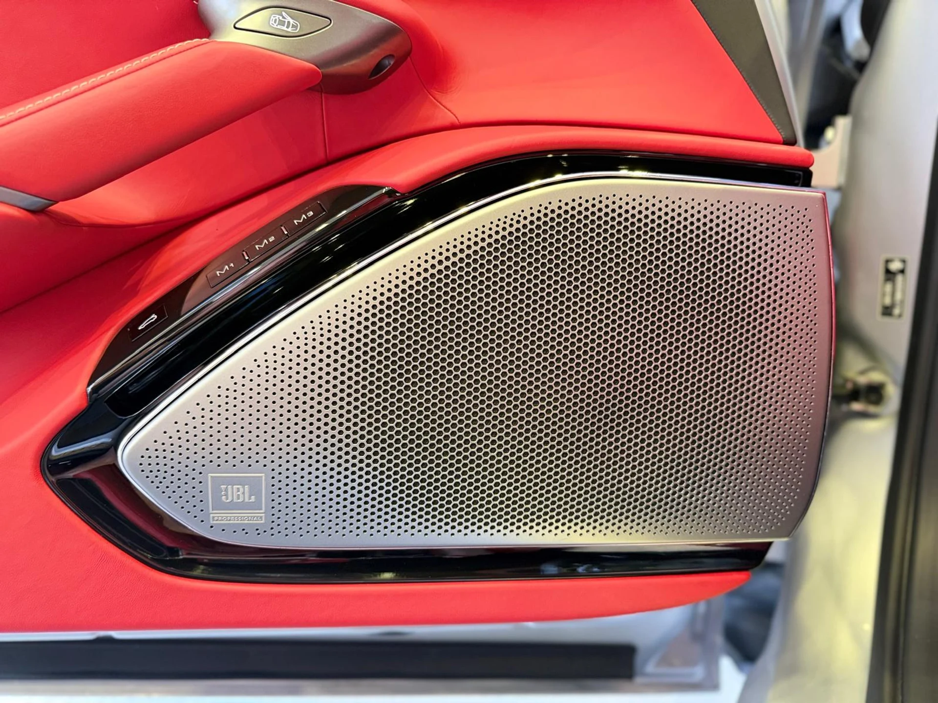 mph030_4269666077_IMG_20251112_WA_0018_aa443f9937