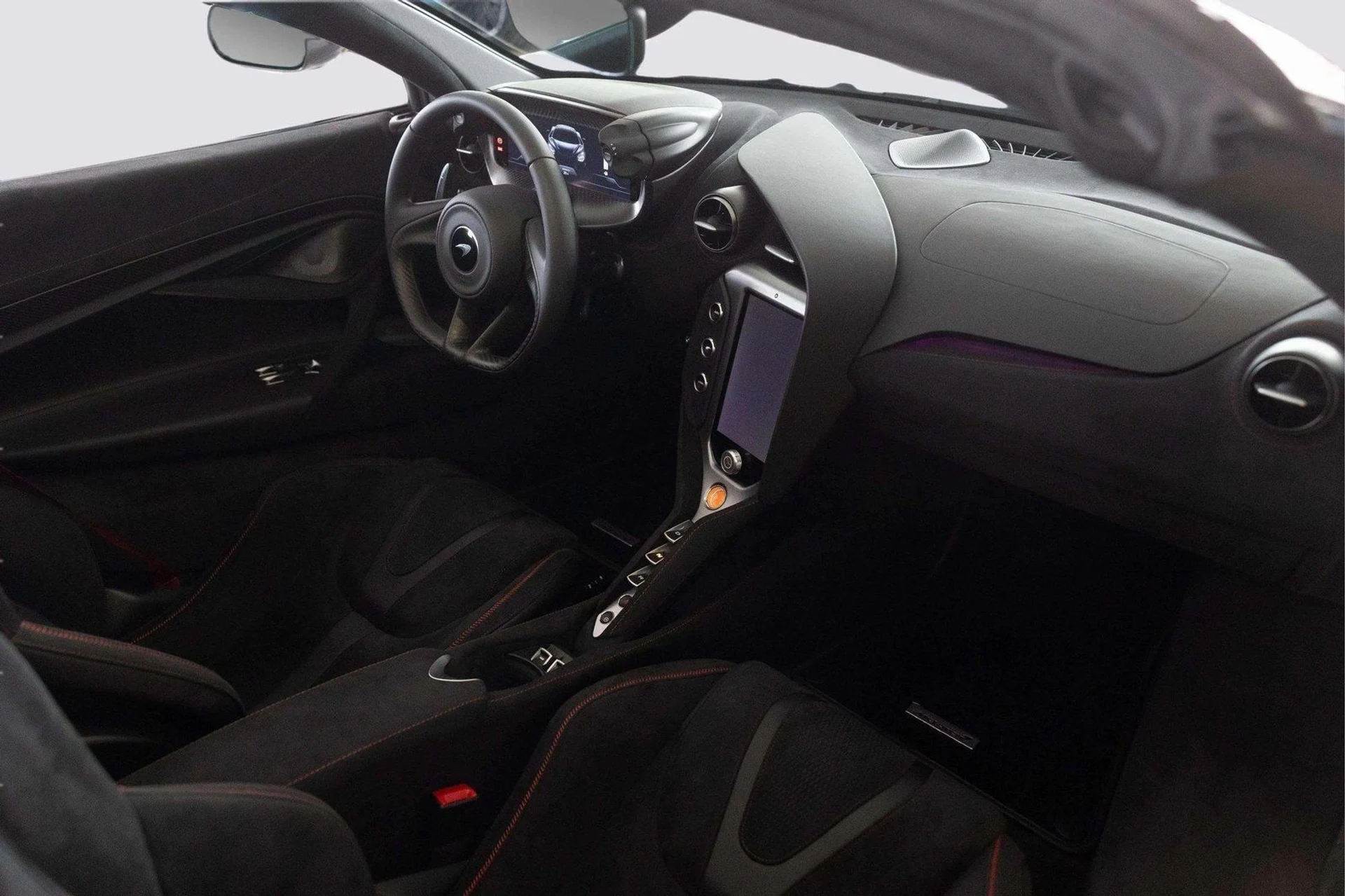 mph030_426978035_image_31_99edce123a