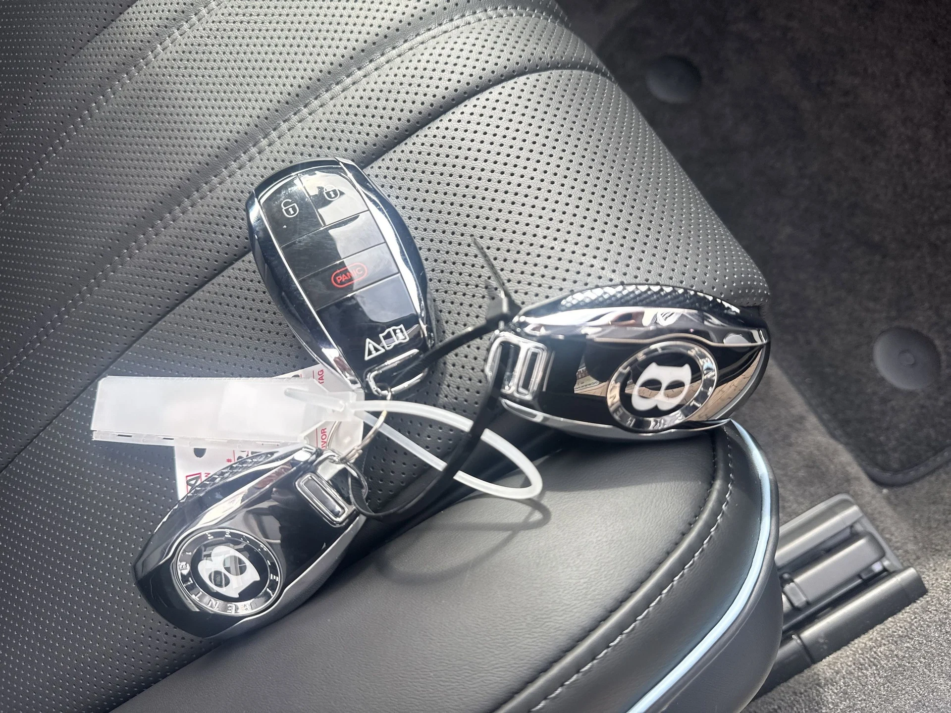 mph030_4291302184_afbe1d1a7d8539ff0dc7b749d31002c7x_25c963fd16