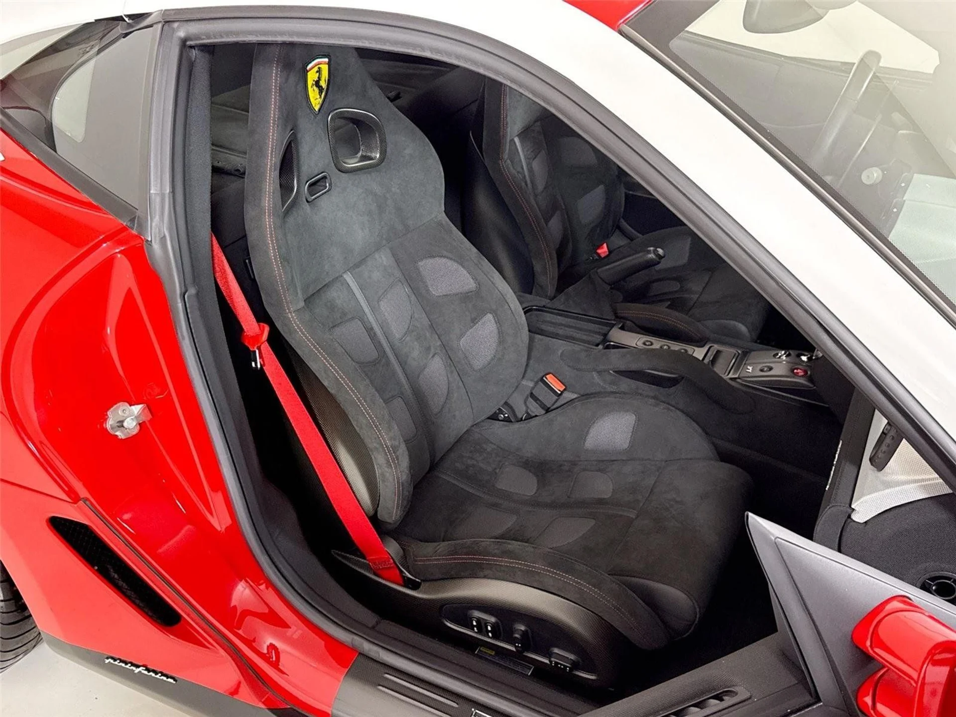 mph030_42922917_f0445a04cb0237f4bd9b755dbd952f3d_eb616f39dd