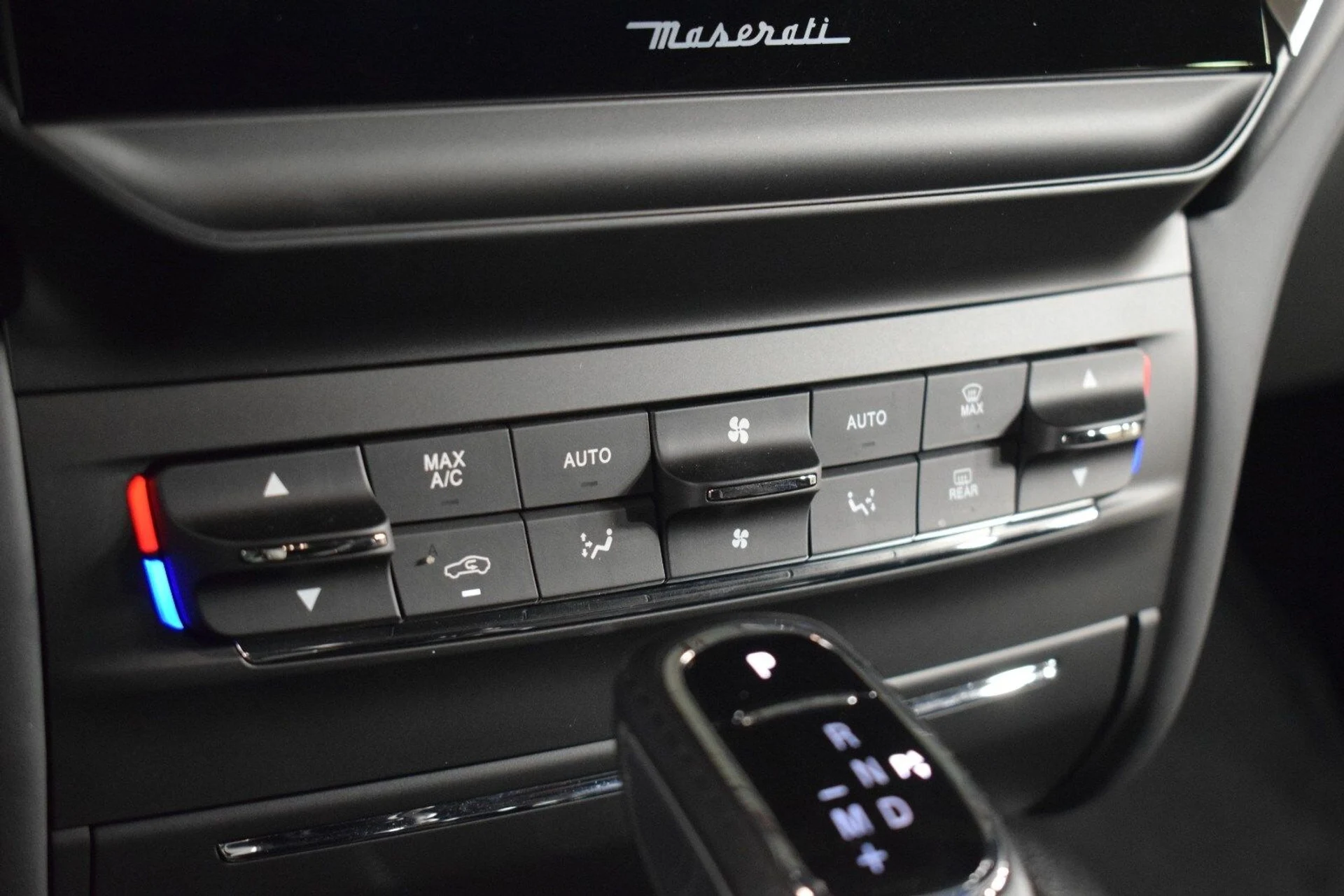 mph030_4293650963_f678910b76af3b321db53c58f27bf476x_41c6d7c8ef