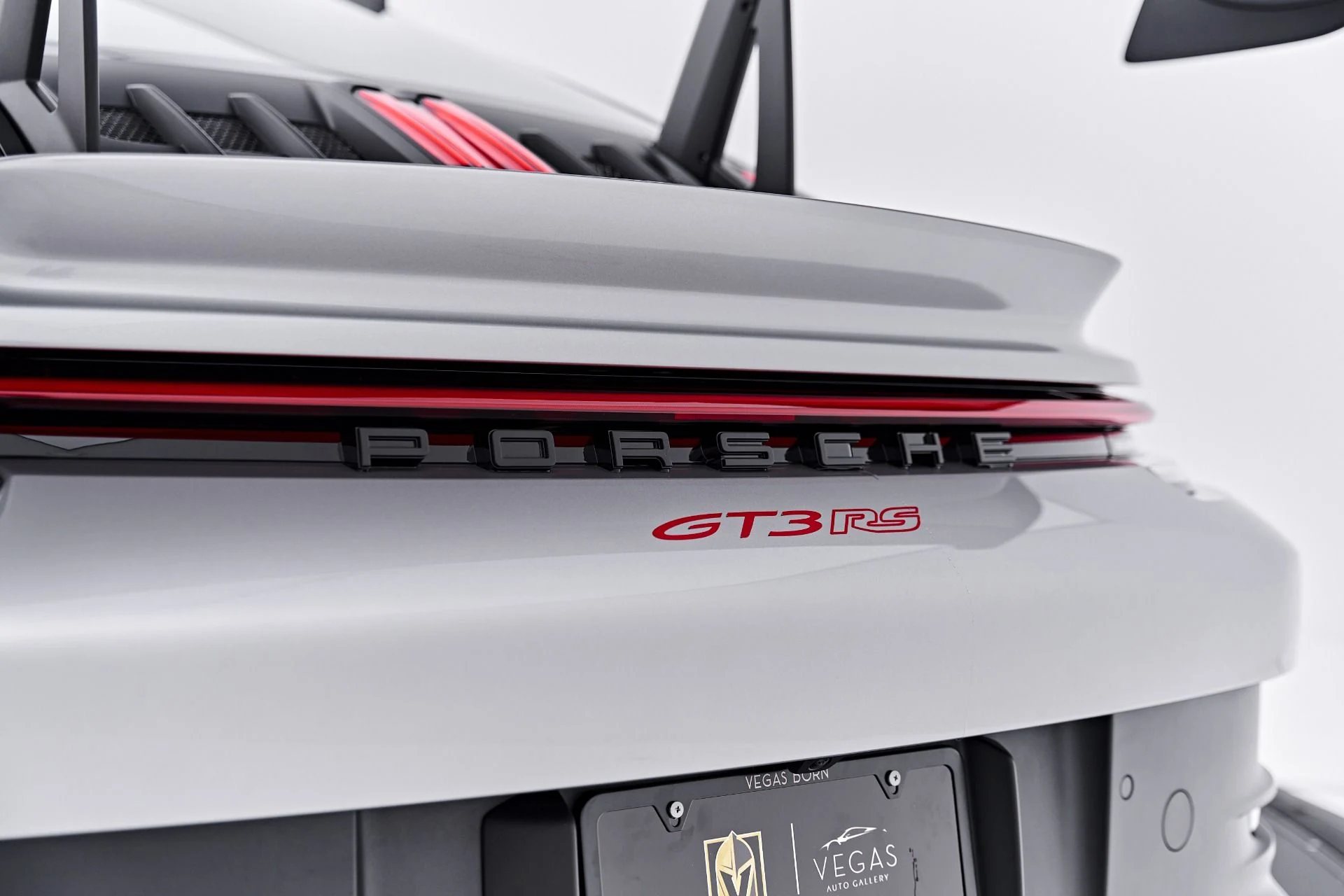 mph030_4294719992_Used_2024_Porsche_911_GT_3_RS_1790637187_95fc569076