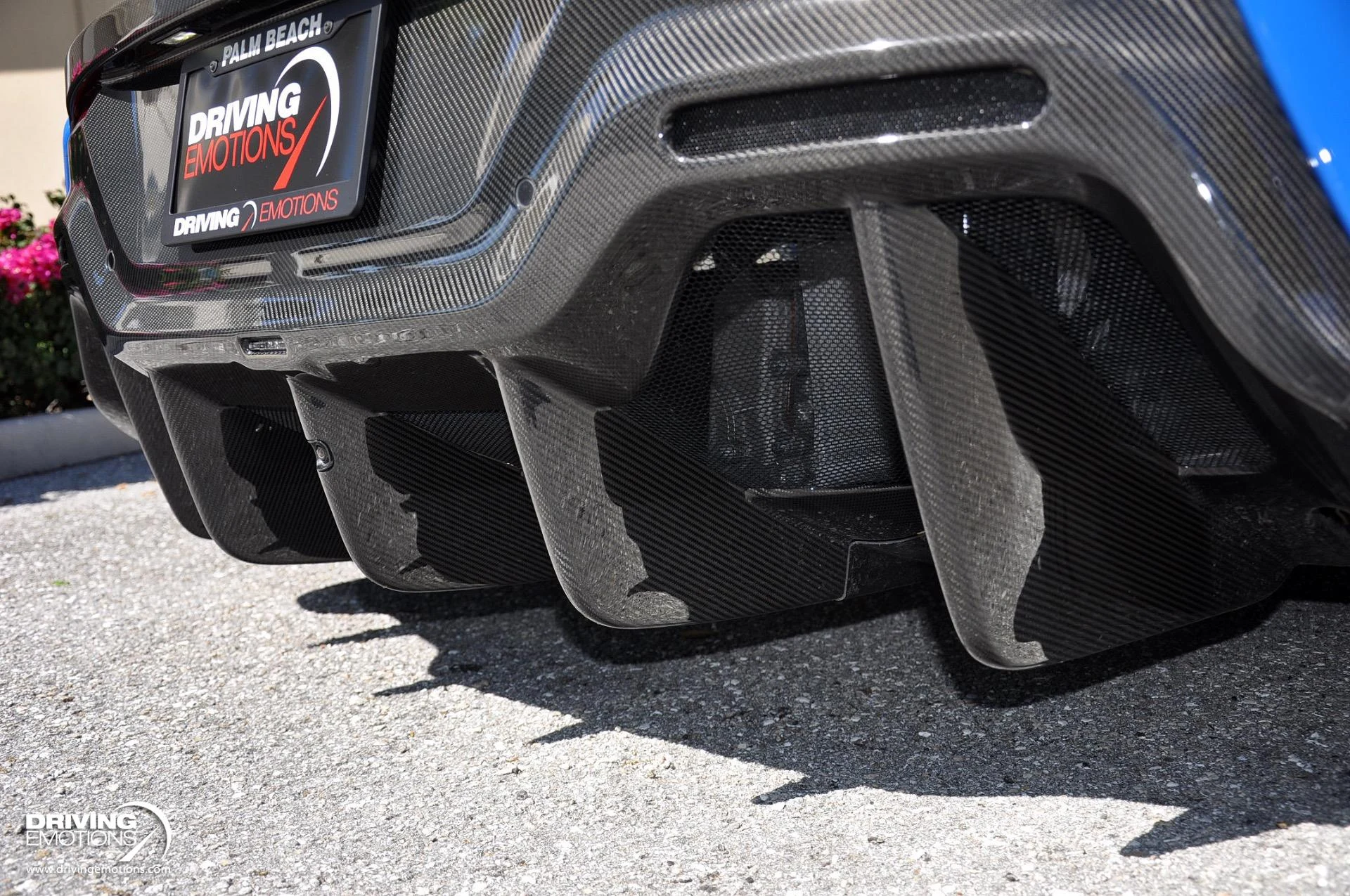 mph030_443293924_836_p31_l_55db0ebc13