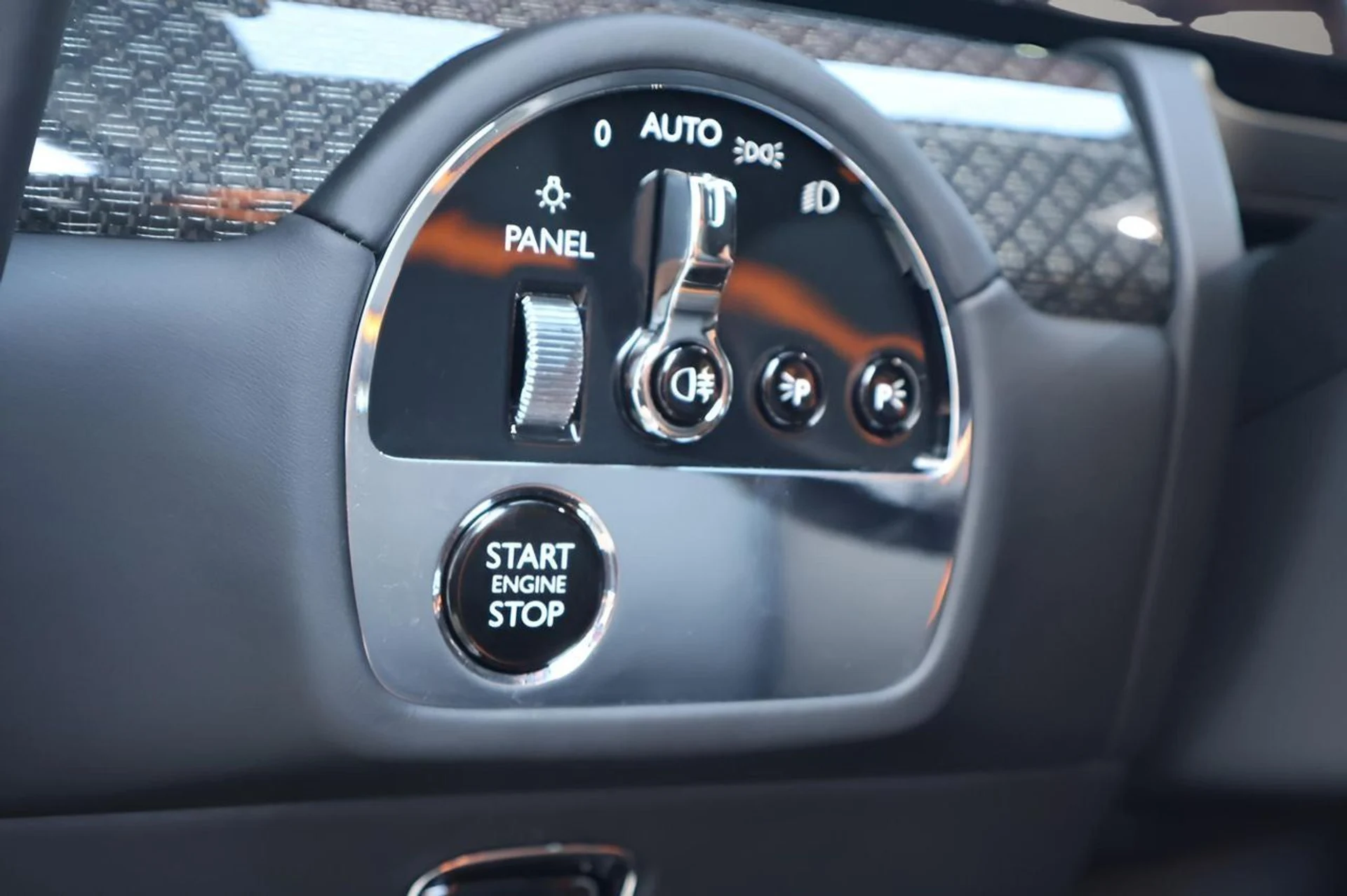 mph030_444185802_31_d734c4ec56