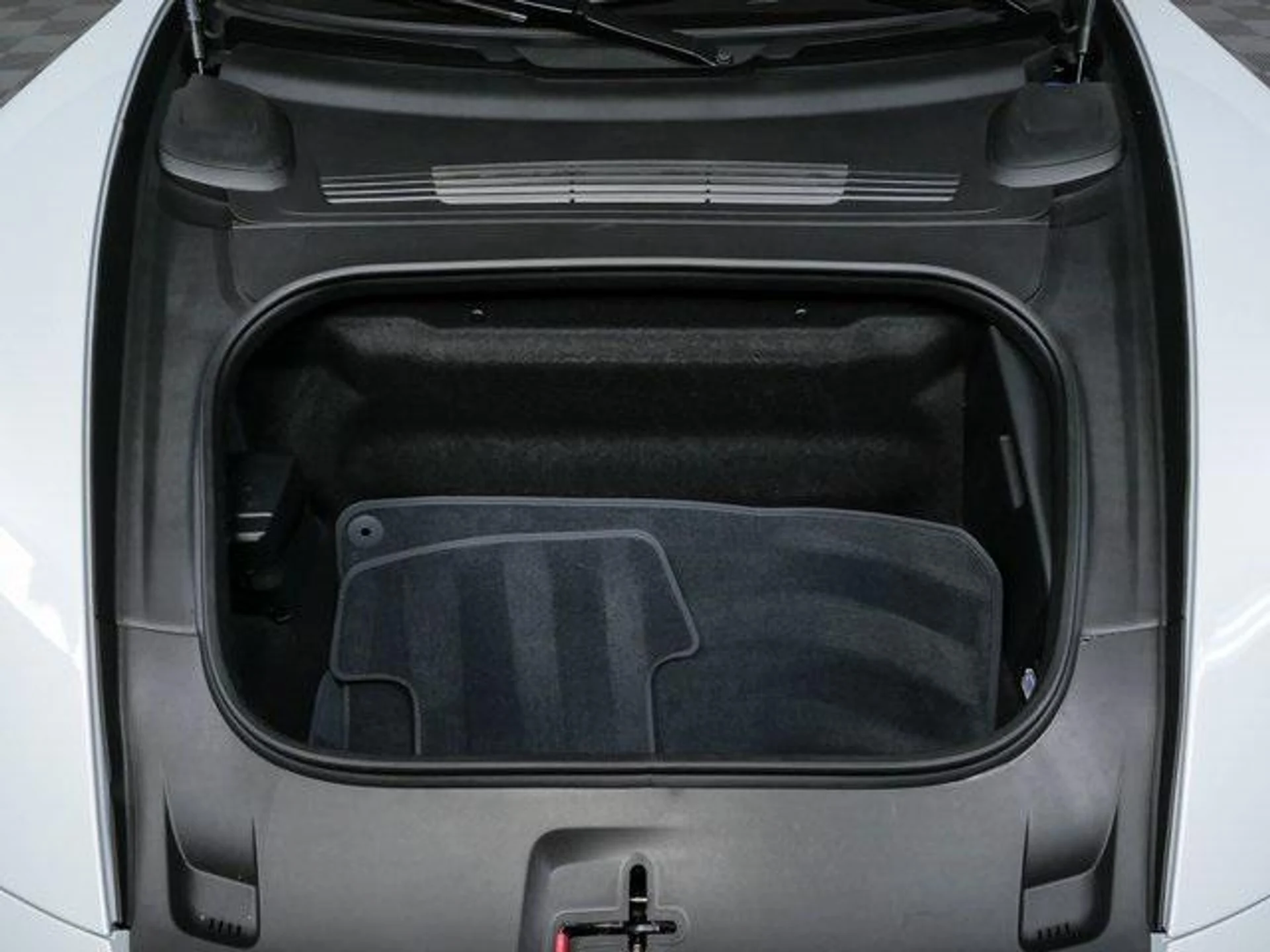 mph030_44451726_C9c_ogkqyzjo_XE_6bt_Nk_HS_430f_SM_4f5228d369