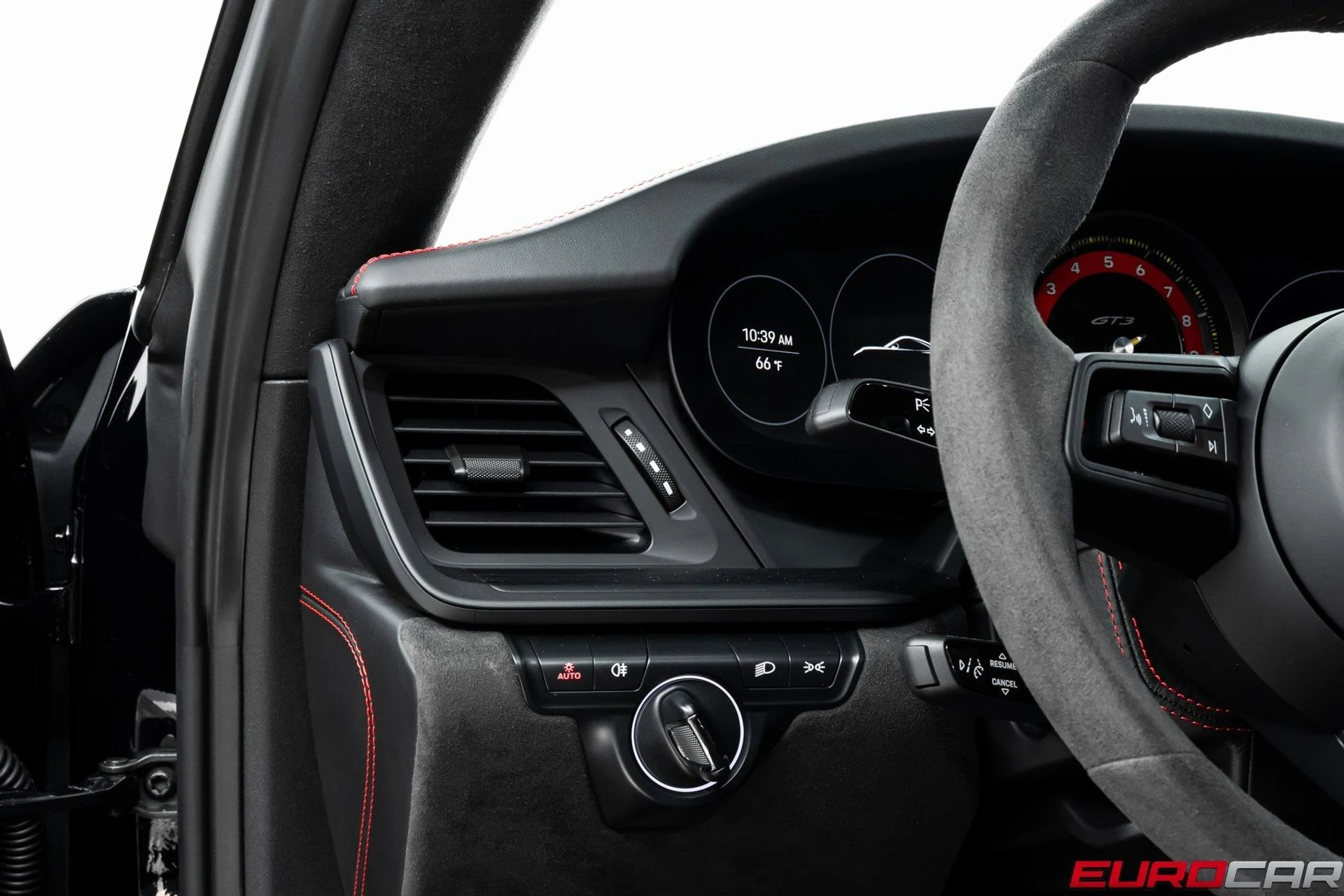 mph030_446122601_image_31_d69fc6d1f1