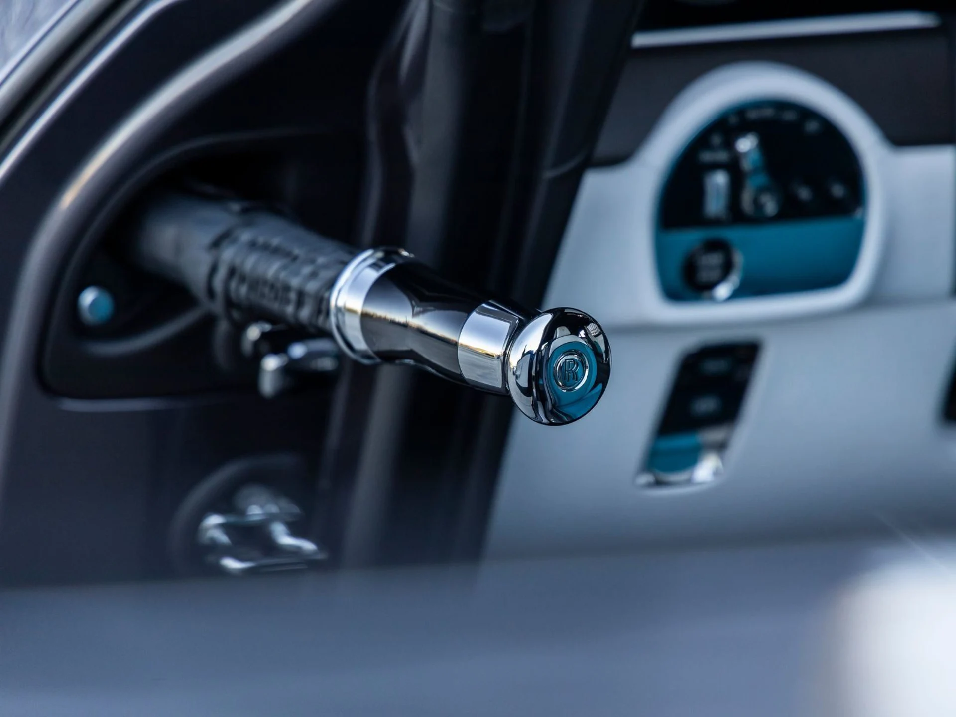 mph030_446846179_31_5a8eeafcb3