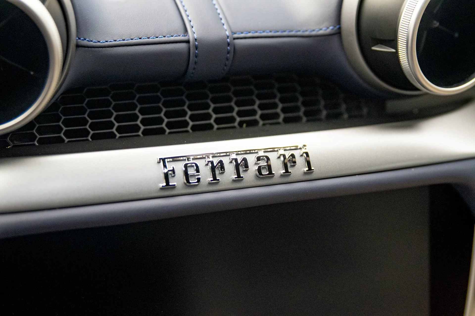 mph030_448216823_1584bc3258e9479eb7c75c5429898888_bfe4ba805a