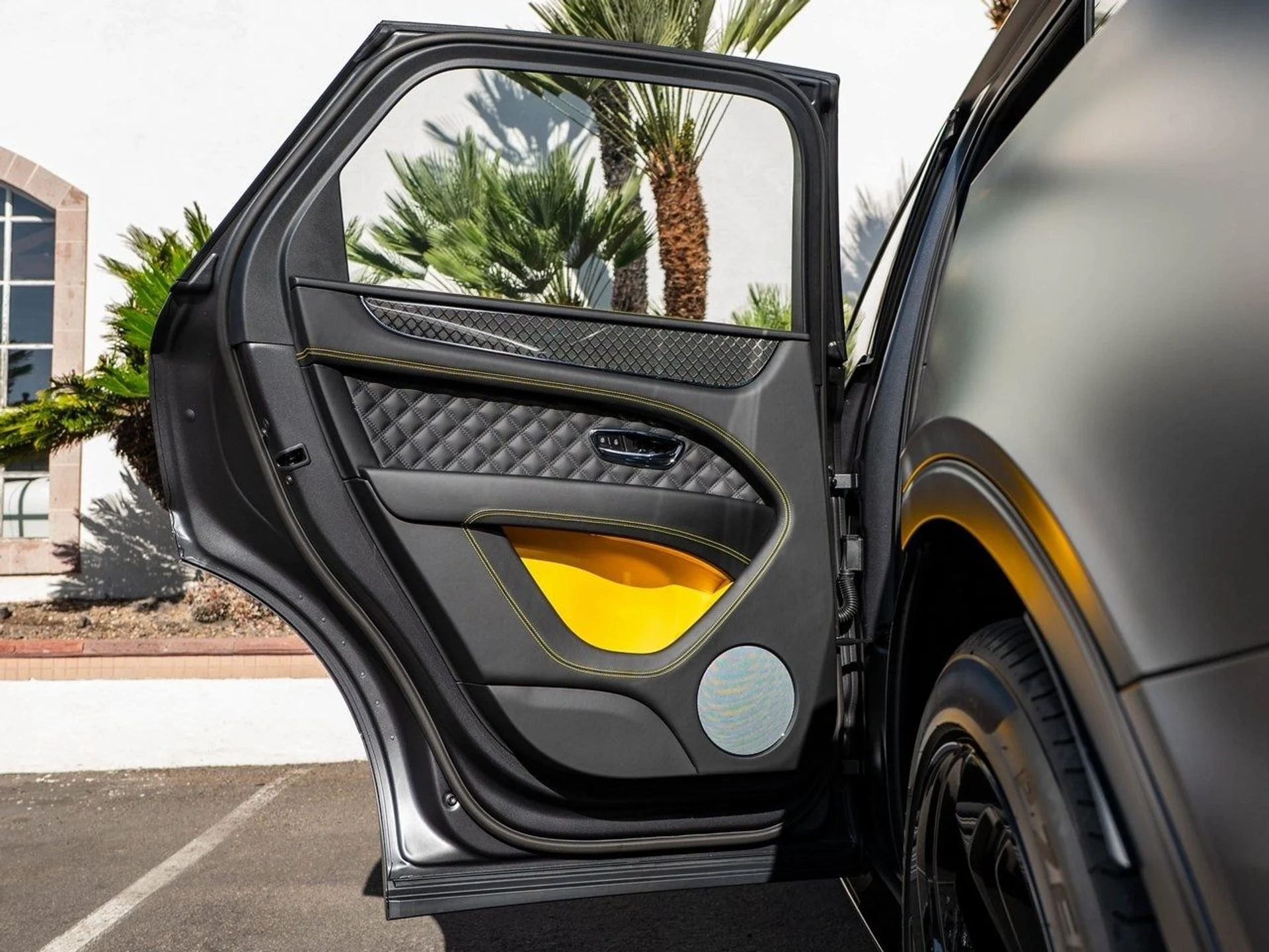 mph030_45187274_cfce6077a4b3c0d0b56cad3aa1eb0294x_83a55d03f9