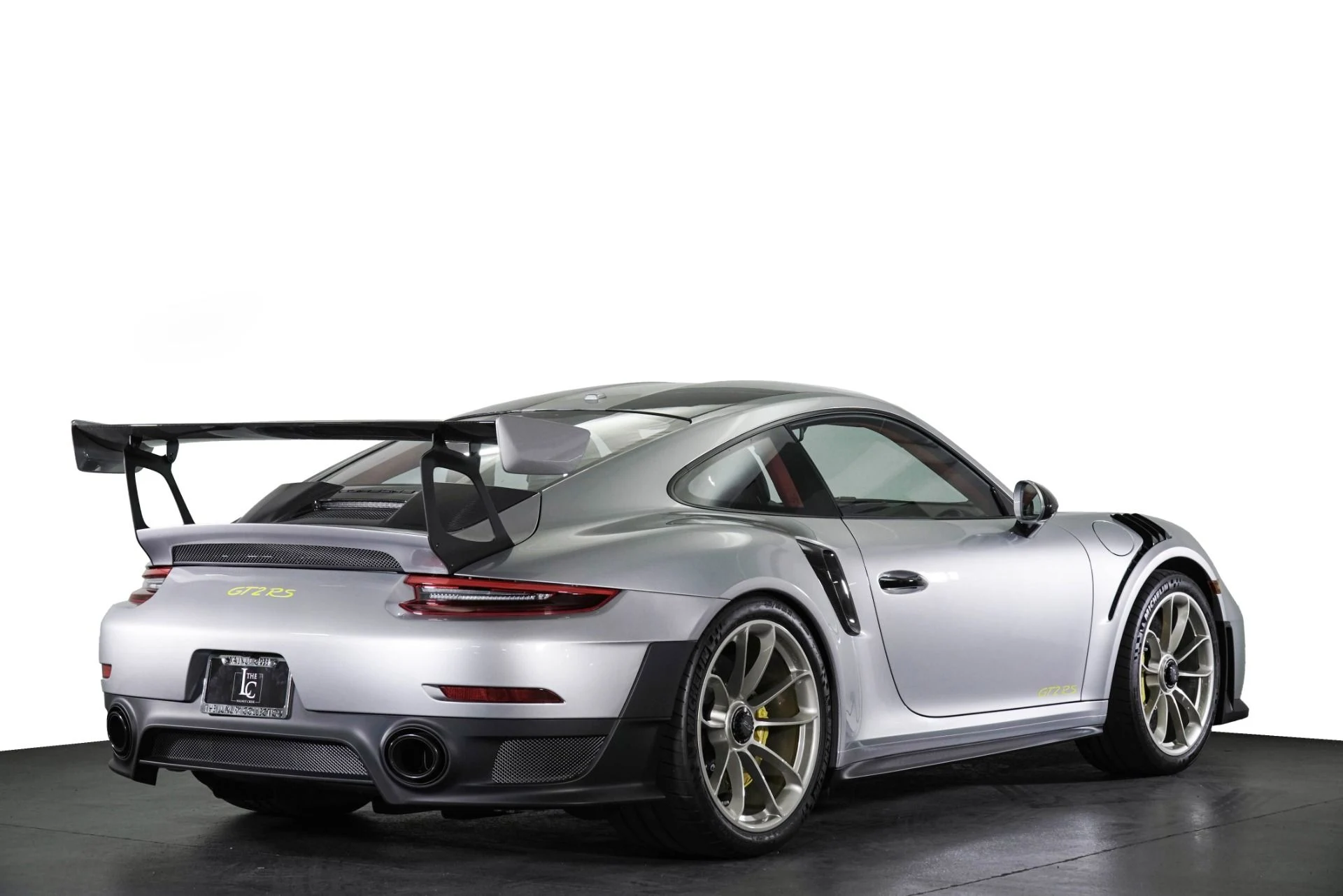mph030_457917410_Used_2018_Porsche_911_GT_2_RS_1779312801_47abfb9873