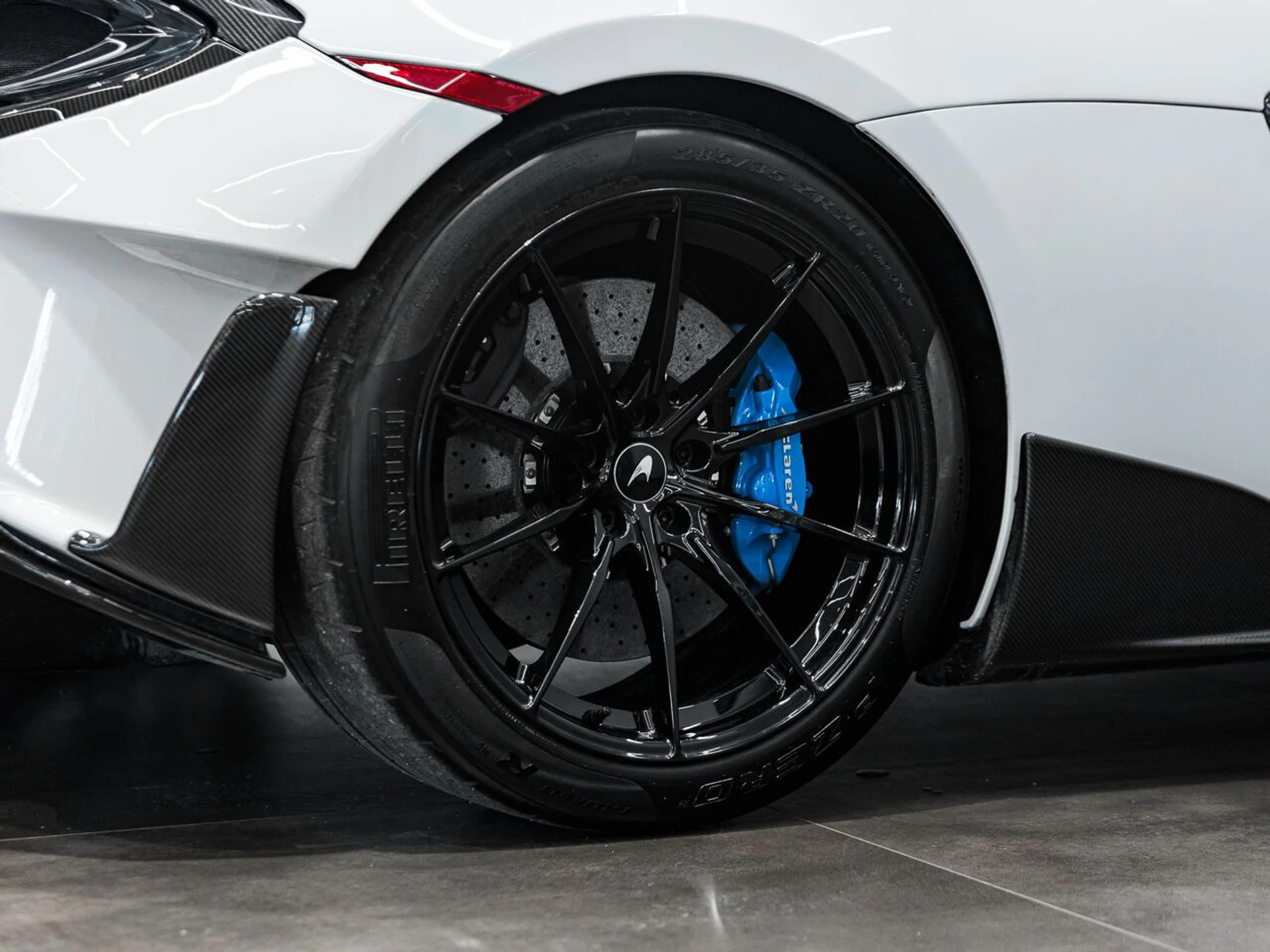 mph030_460114179_mclaren_600lt_2019_jpg_v_1758918548_52b5c5985b