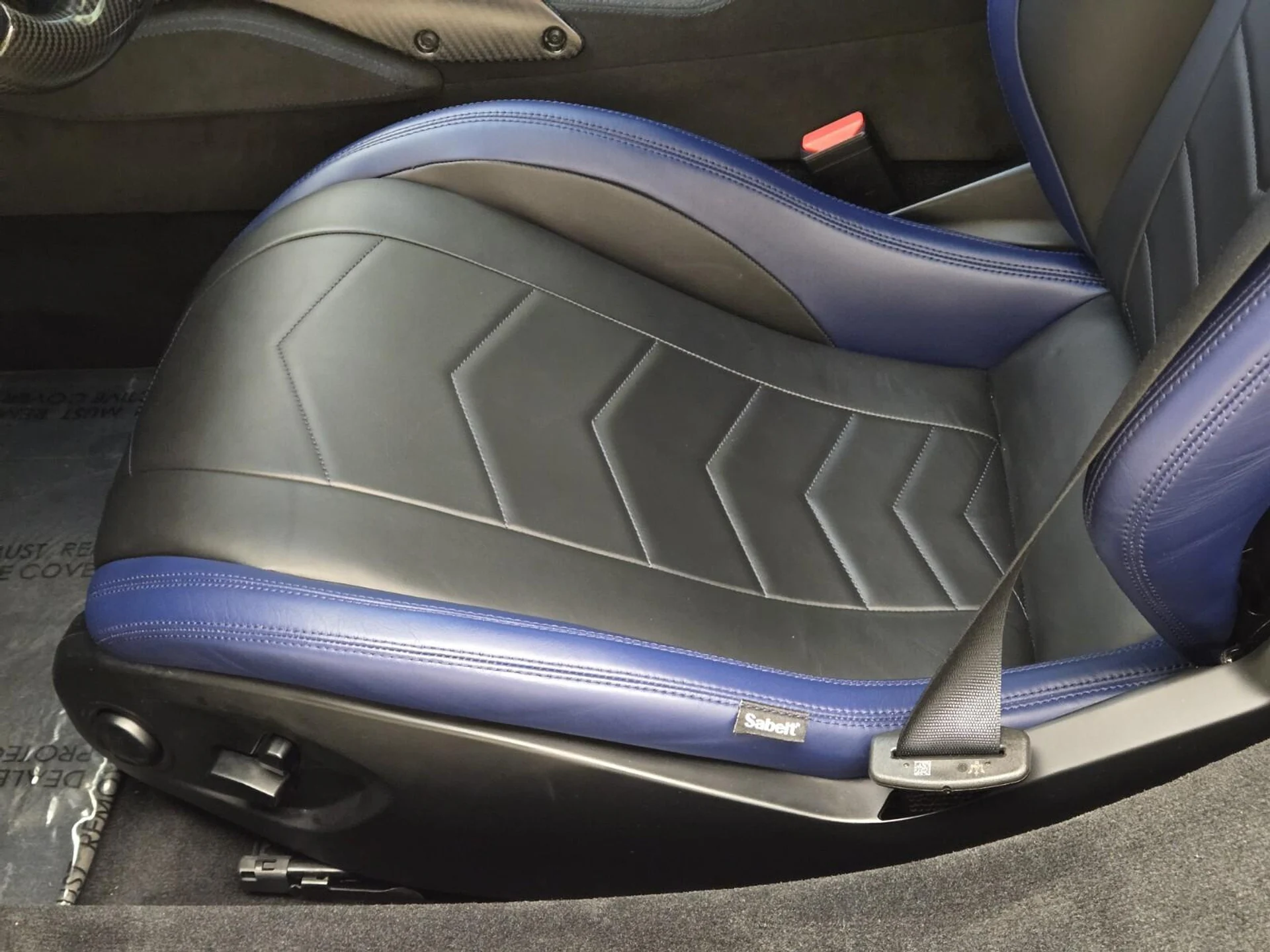 mph030_460361026_Used_2022_Maserati_MC_20_1767077627_ed3db13ade