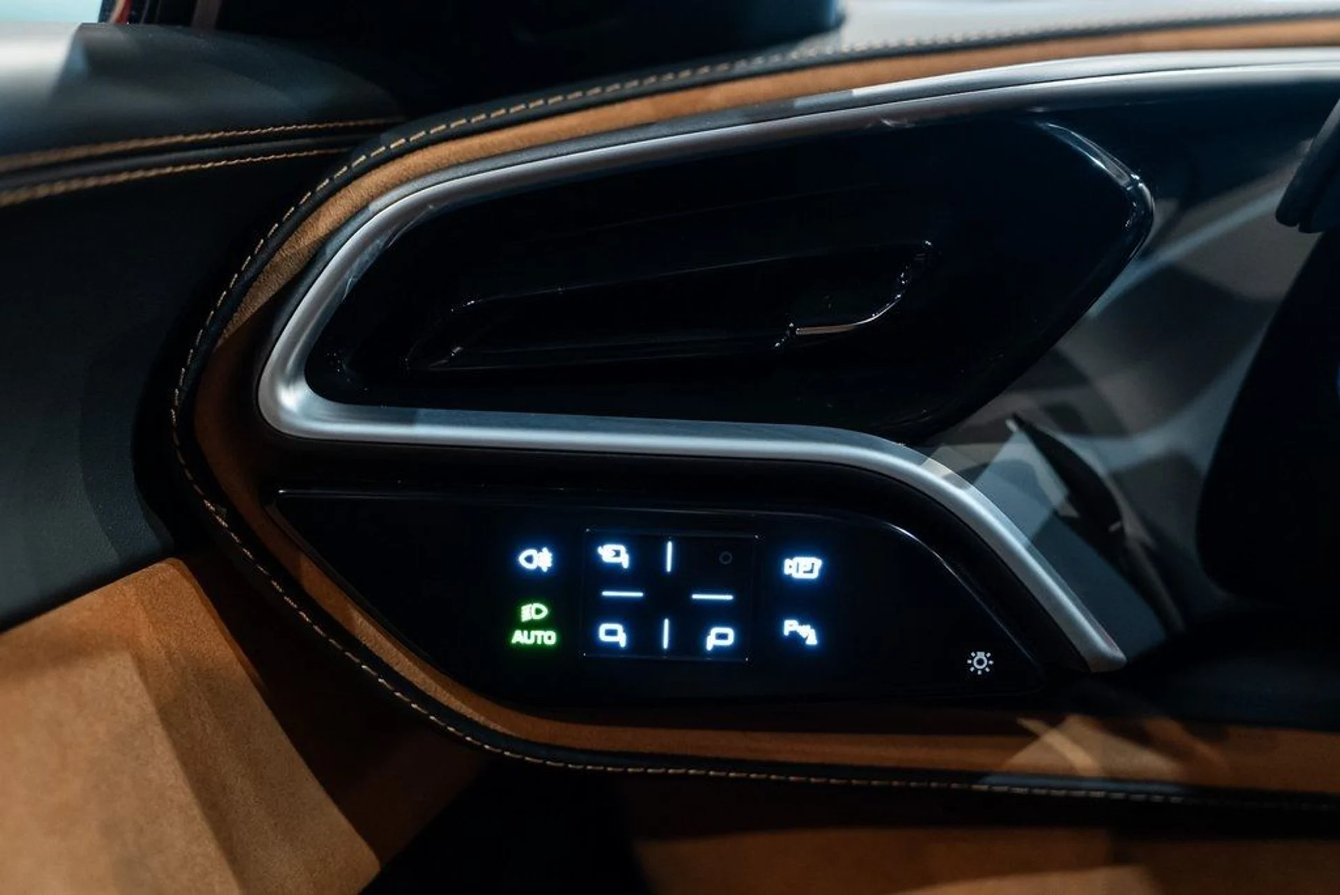 mph030_465746392_bede8103799605bbc6b70fb32c5ca171_b5a3bf8cbc