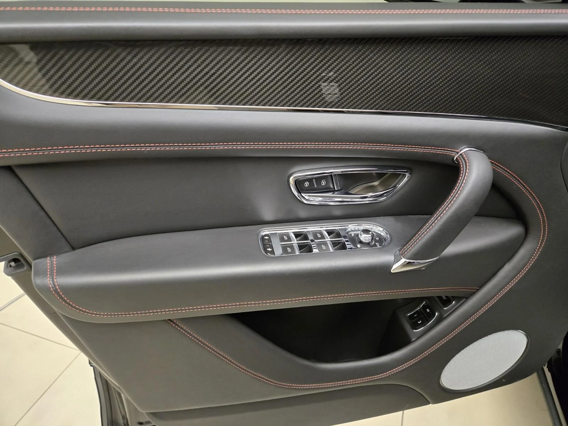 mph030_471282133_Used_2019_Bentley_Bentayga_V8_1769237273_6a28d2240f