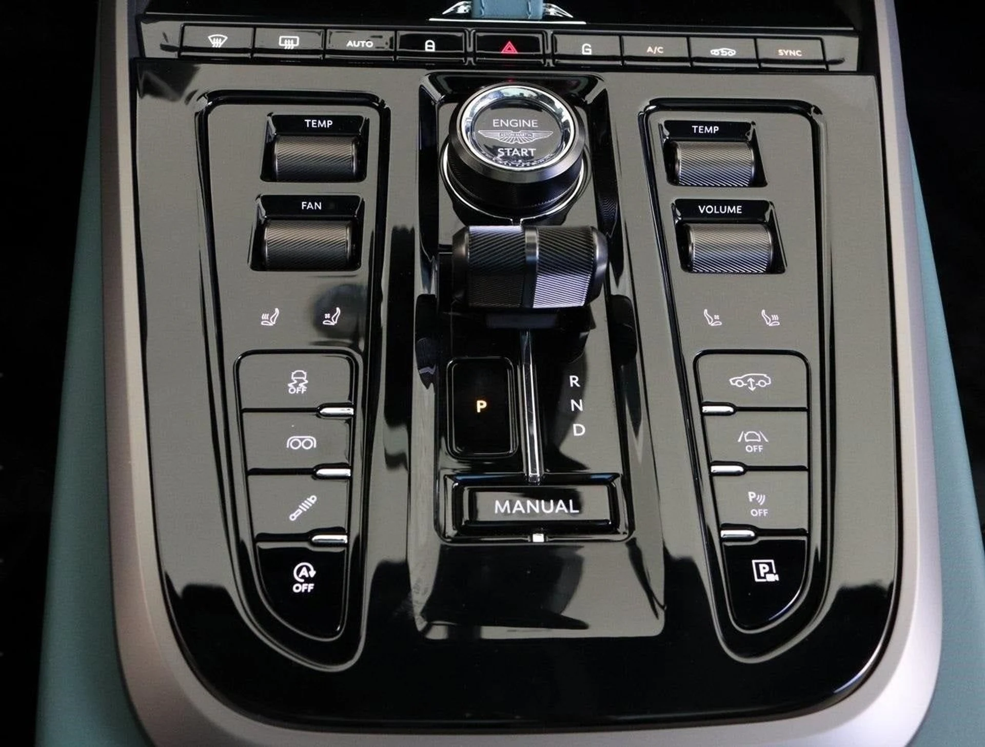 mph030_482960863_31_271e2fbd34