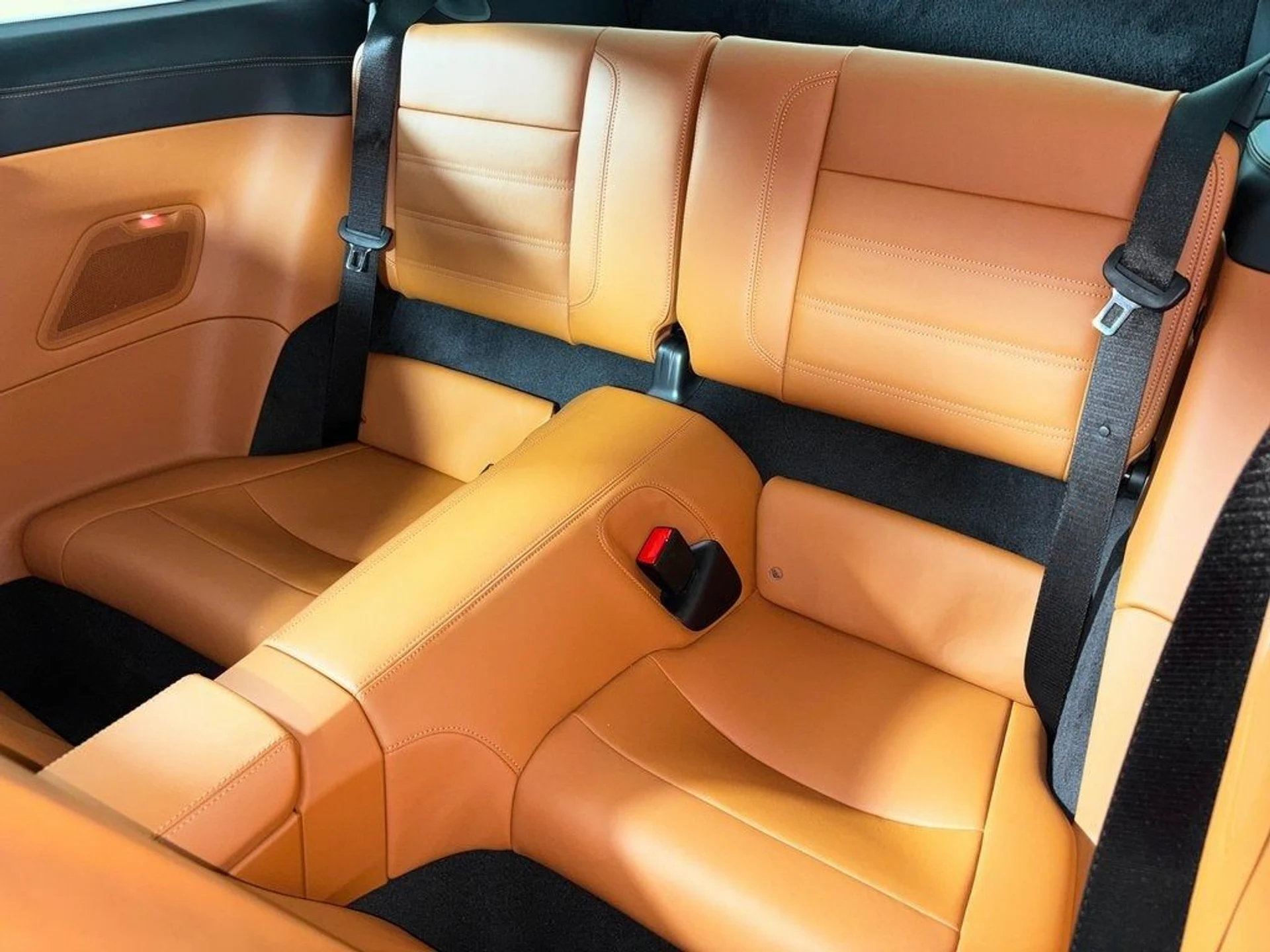 mph030_489730270_31_2aa4e481fc