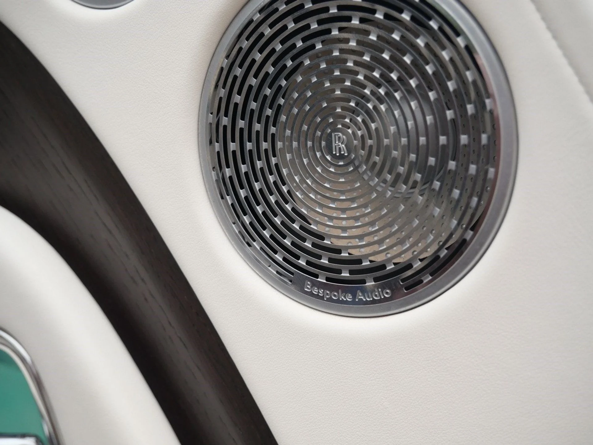 mph030_491928032_a2bca8810ba6398973b9716a420b502ex_18a6f77daa