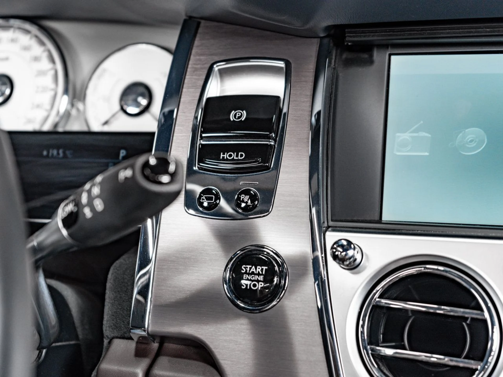 mph030_499568258_rolls_royce_dawn_2016_ec302658ea