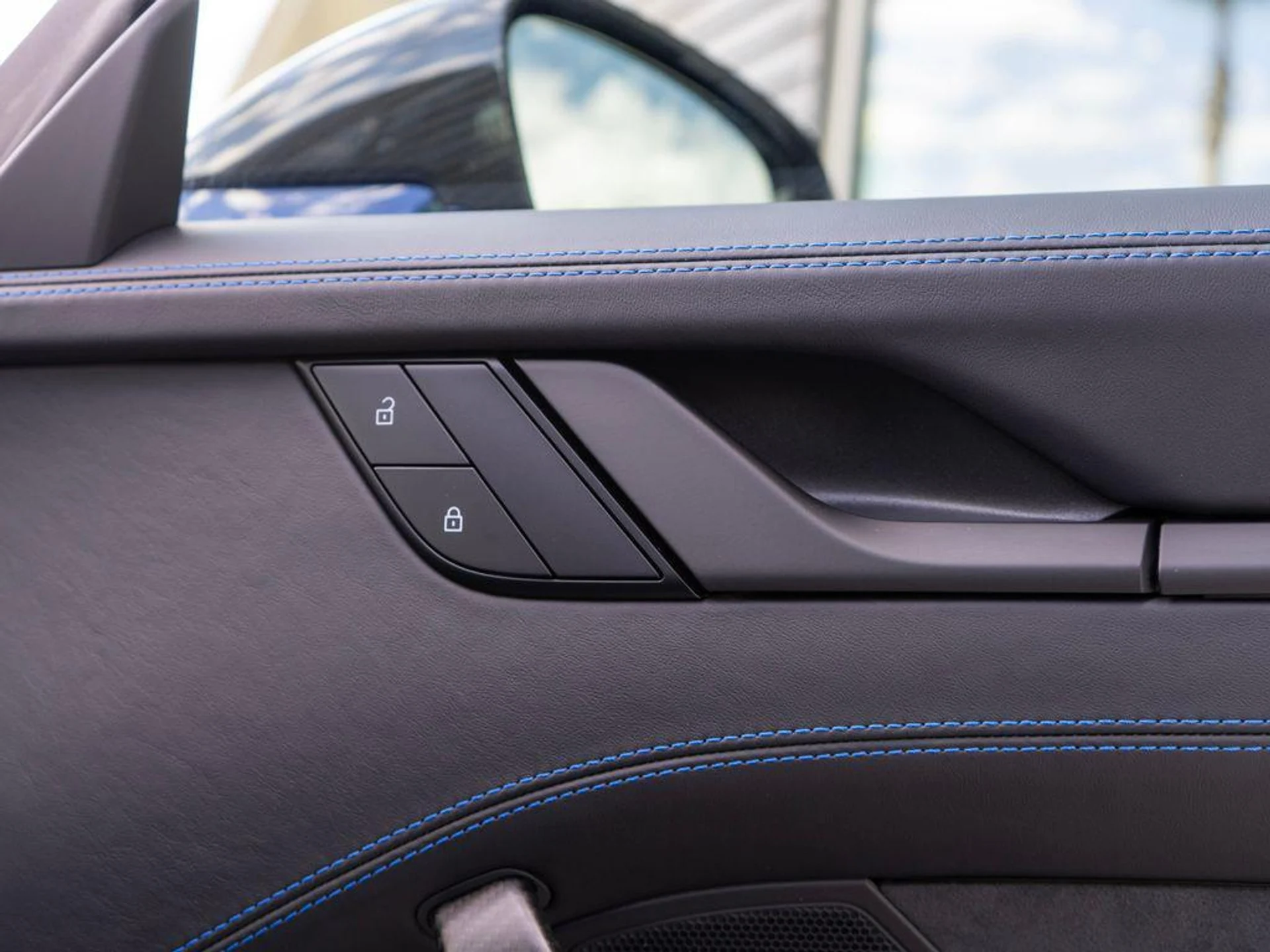 mph030_509269250_p_Qz_LCQ_b_CQN_51q7tz_Q_Vreqk_U_XY_2c1405130c