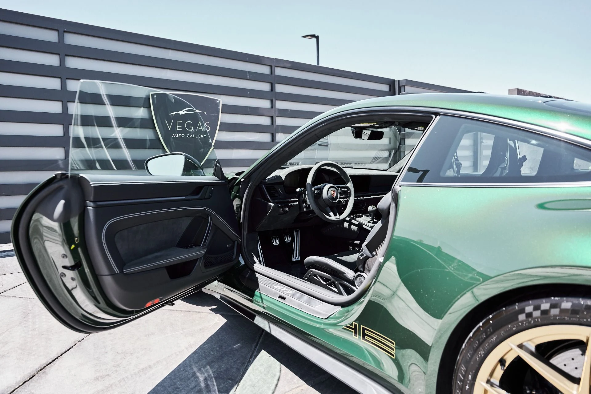mph030_519027483_Used_2025_Porsche_911_GT_3_1780363270_201bd0e6a0