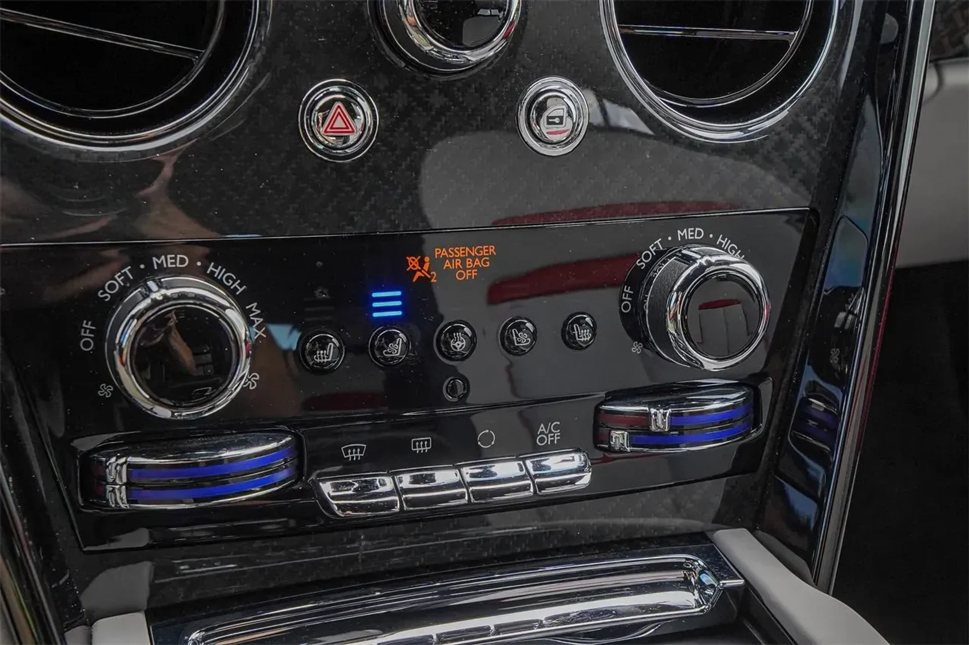 mph030_519483328_affc503f56ee4a8bb97d623187af4a8b_da96be8514