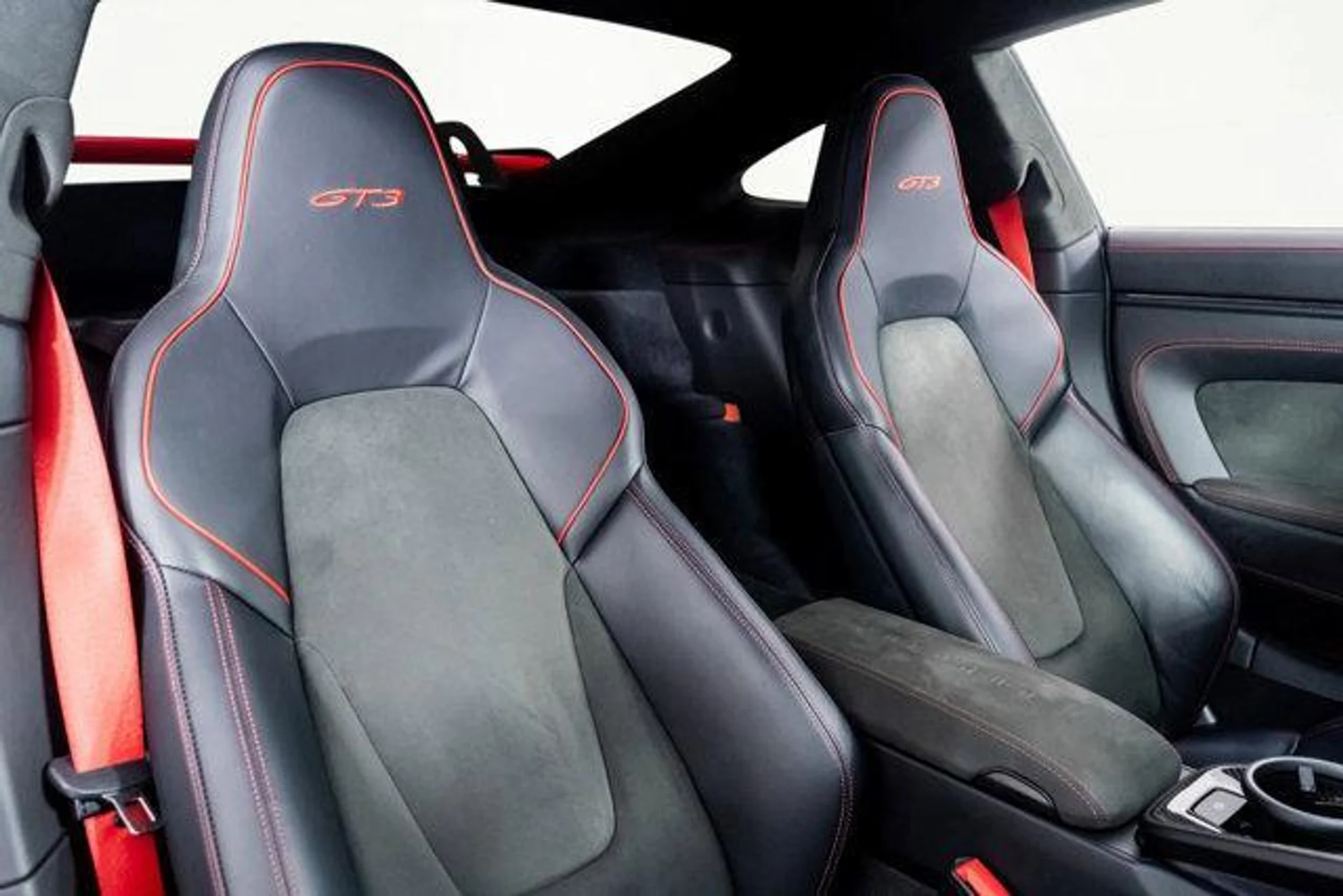 mph030_52685084_K2_V_Cr_Y5w_Sdj_Axosgo_D_b_YR_Wqbs_6745f747a0