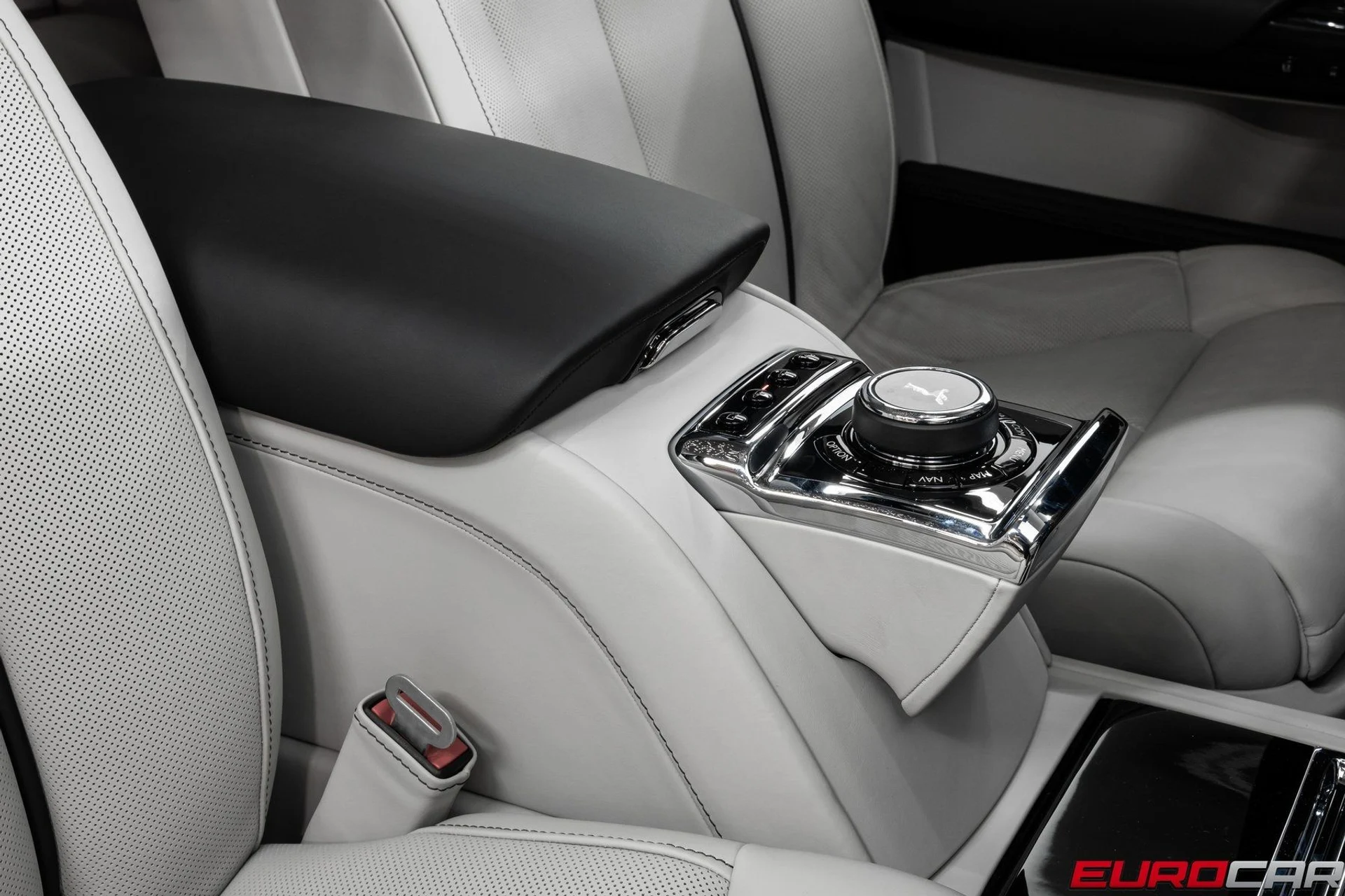 mph030_531776079_image_31_2216b29fd6