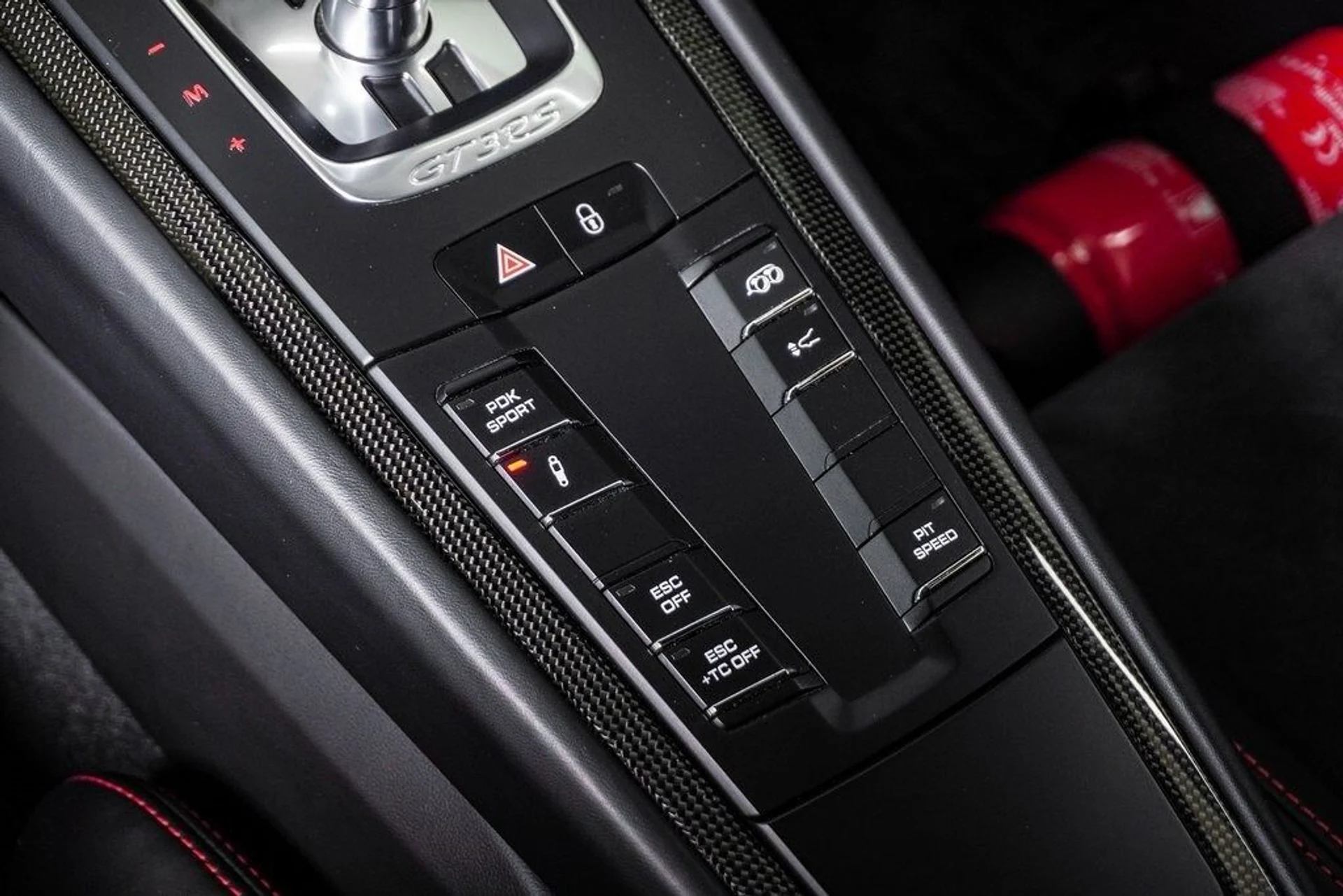 mph030_532044263_ce96ff2ba2434121440b3b49982ffdedx_44453138dd