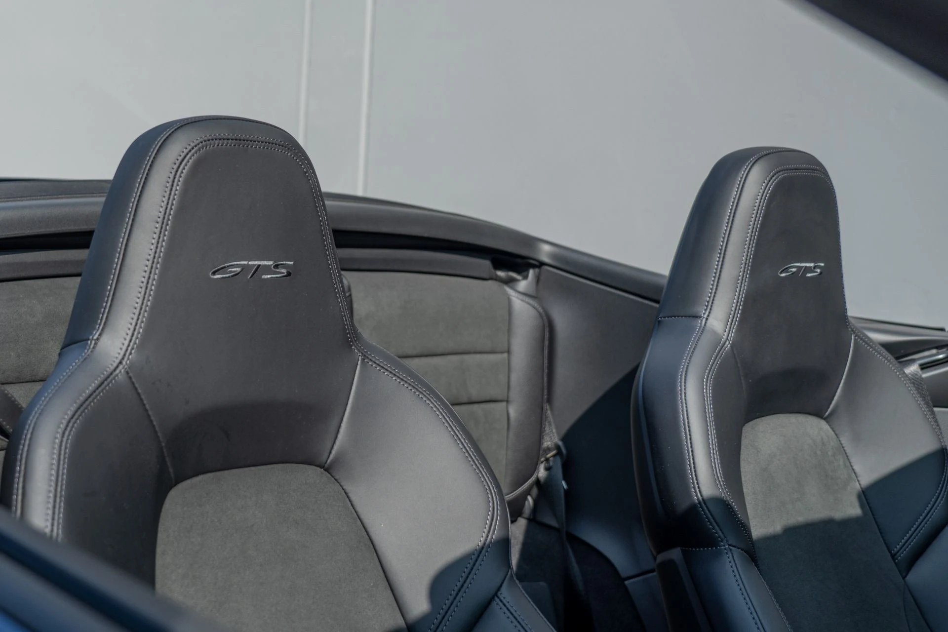 mph030_535489016_Used_2024_Porsche_911_Carrera_GTS_1761603170_d28960cd5c