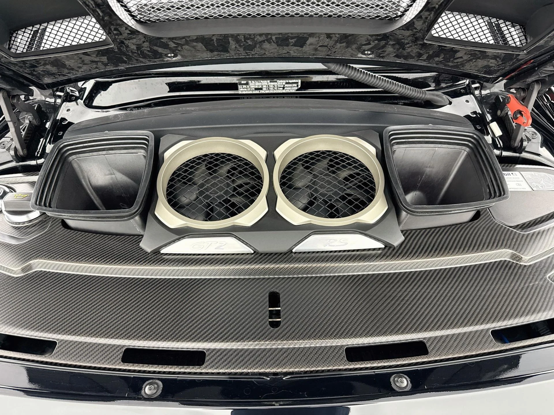 mph030_536918930_Used_2018_Porsche_911_GT_2_RS_1785886164_67f018bf24