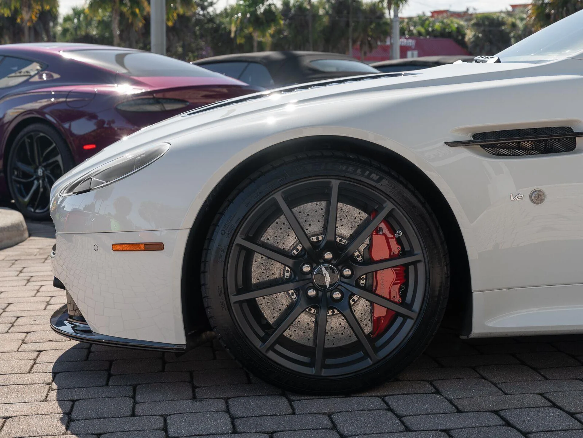 mph030_538878423_Used_2017_Aston_Martin_Vantage_S_1792786093_b233252c6d
