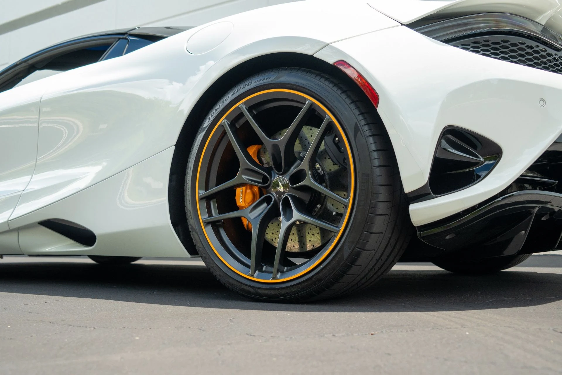 mph030_543899129_Used_2024_Mc_Laren_750_S_Spider_1755900989_a9987cd134