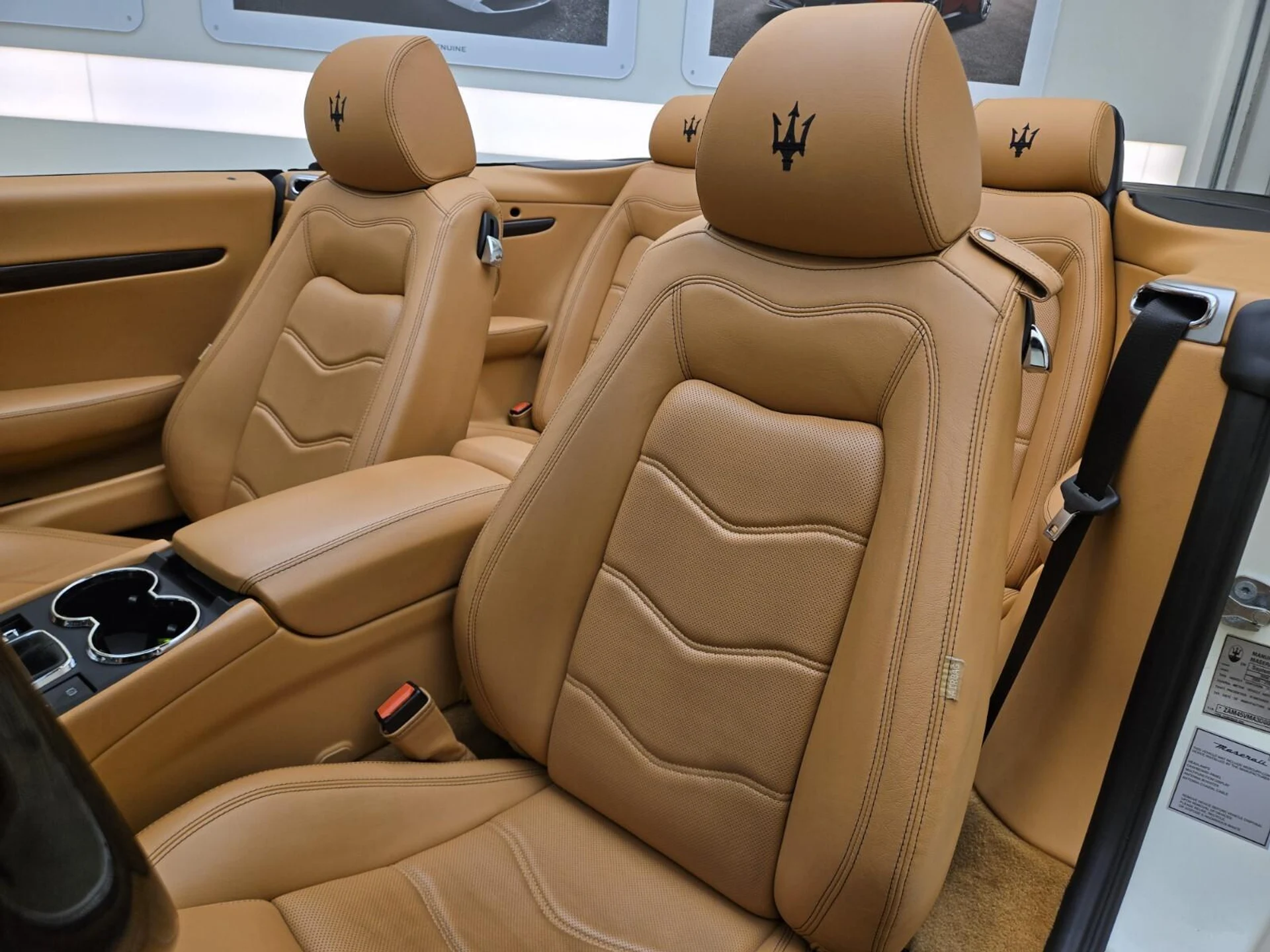 mph030_551834851_Used_2013_Maserati_Gran_Turismo_Sport_1762328768_5ba302d5dd