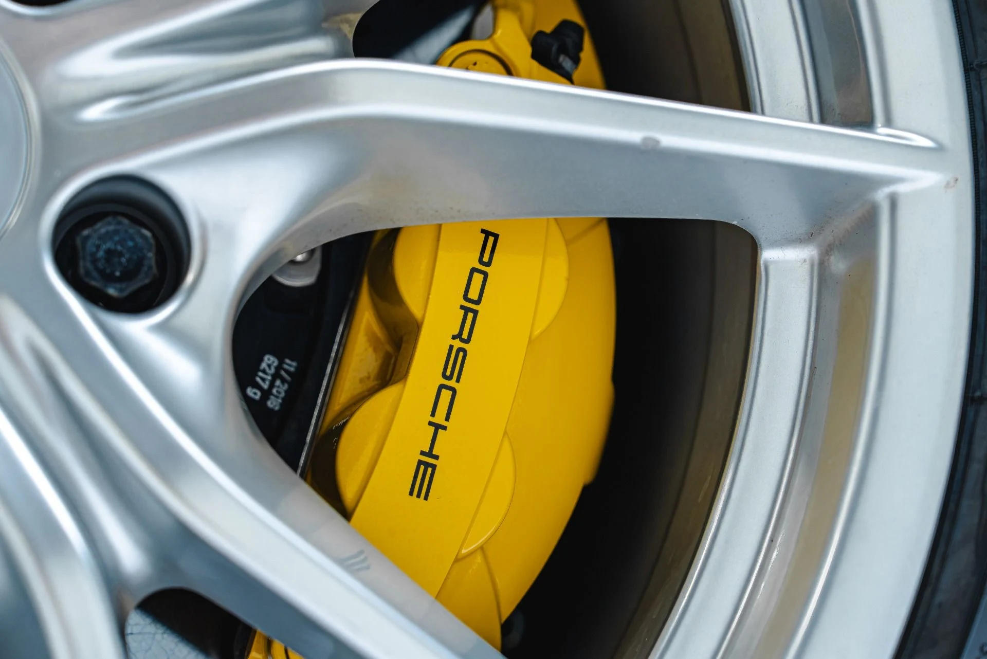 mph030_556403382_Used_2017_Porsche_911_Carrera_1792513102_64f0226eac