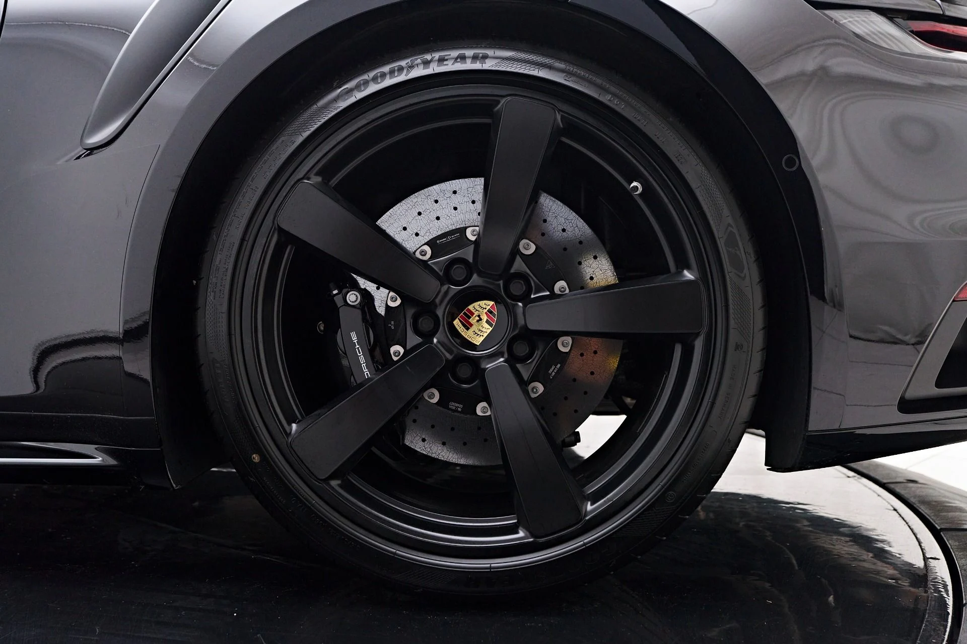 mph030_556738388_Used_2024_Porsche_911_Turbo_S_1758674572_3d43376c36
