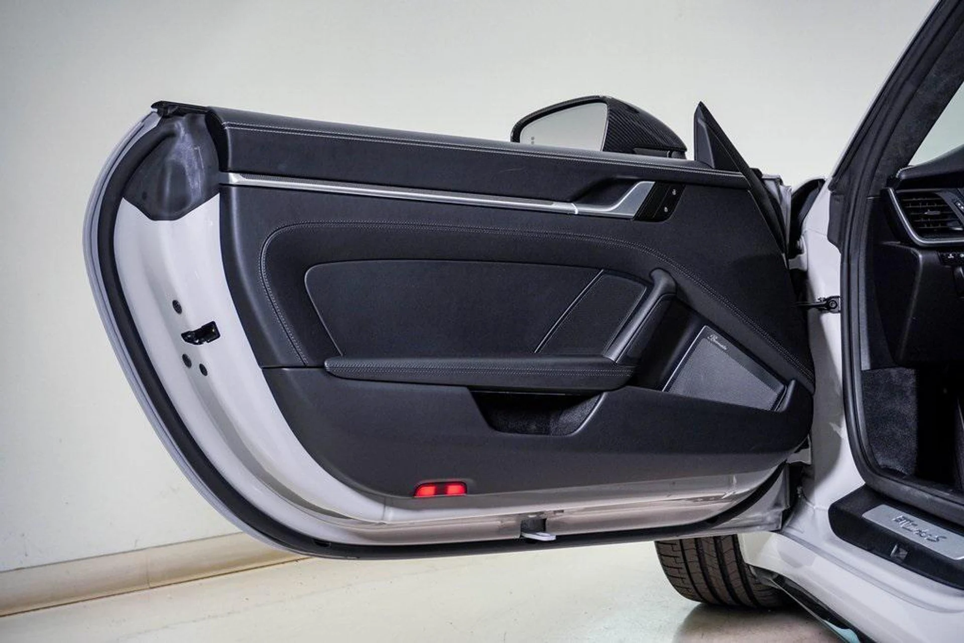 mph030_55699326_21_D0dn0hlzr_W4_Rzm_B986i_Gy_Mvg_f47c6fcbfc