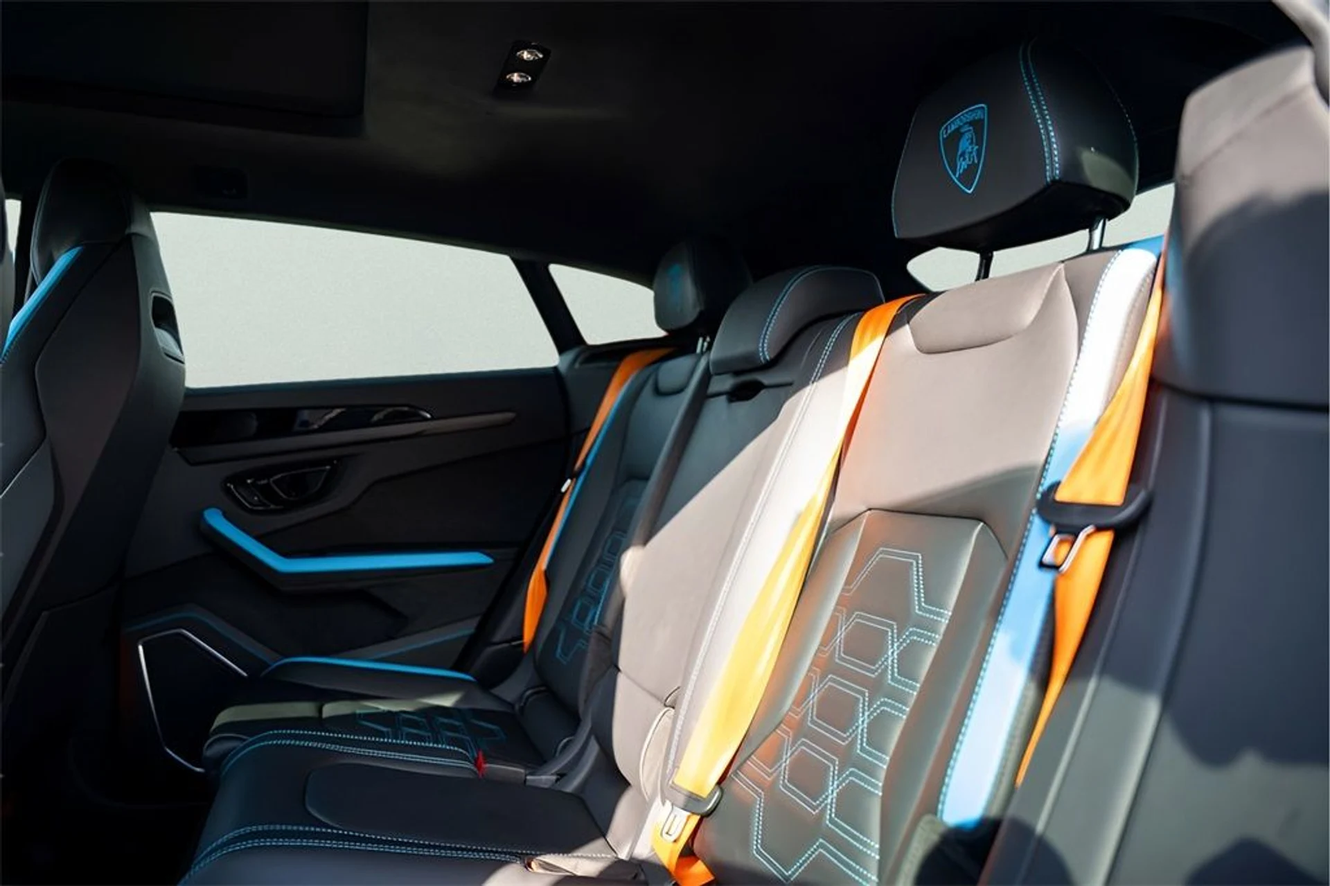 mph030_56286948_image_32_86dd115258