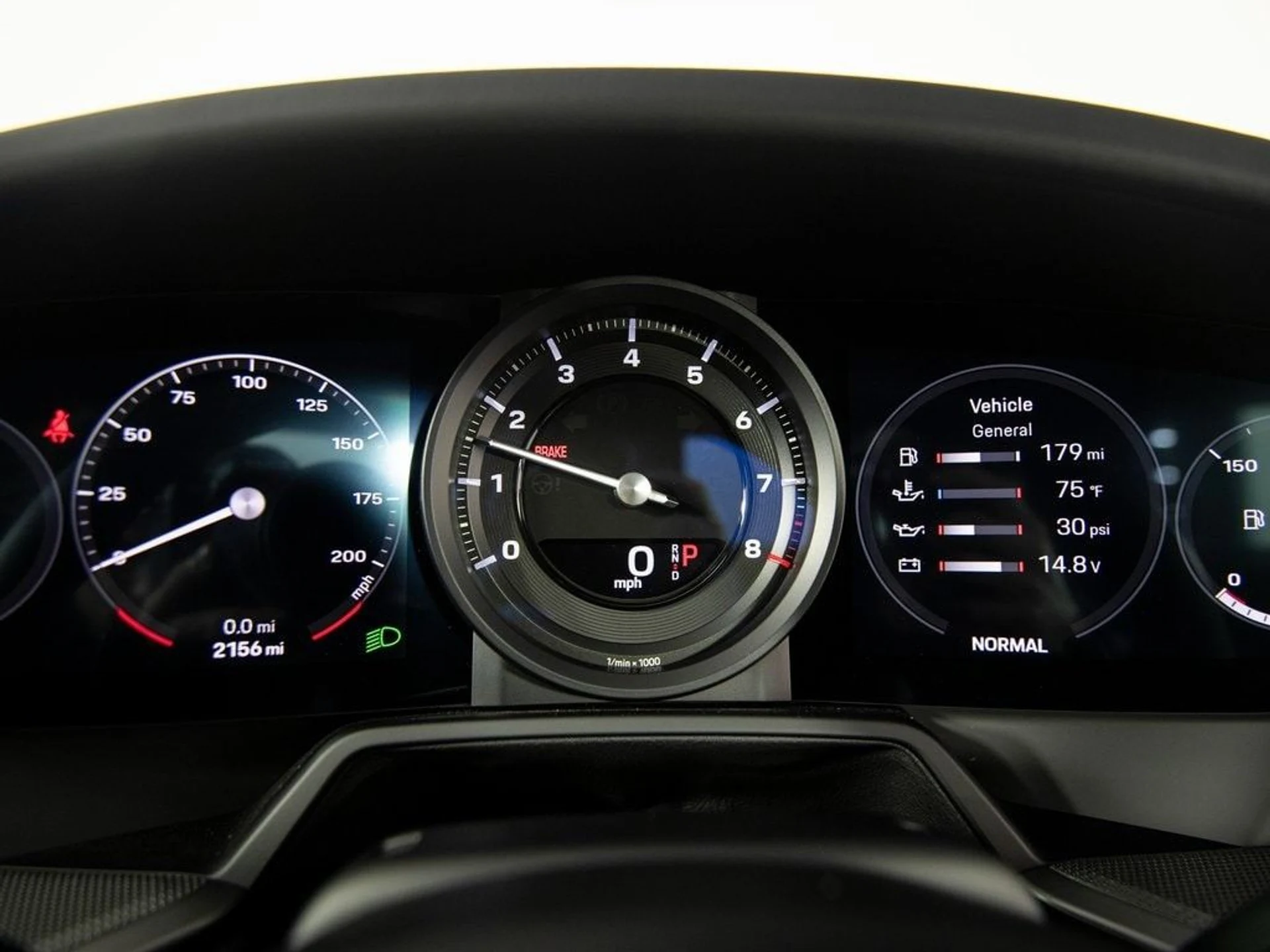 mph030_56593472_f28a649c78c57c493baf943371043f18x_819af26732