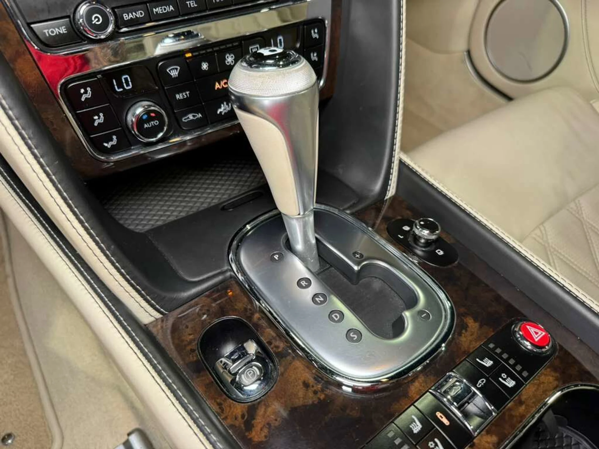 mph030_567586617_9439bd4054b3cefc0d9f1e3f7398b6a2_ddc91c8004