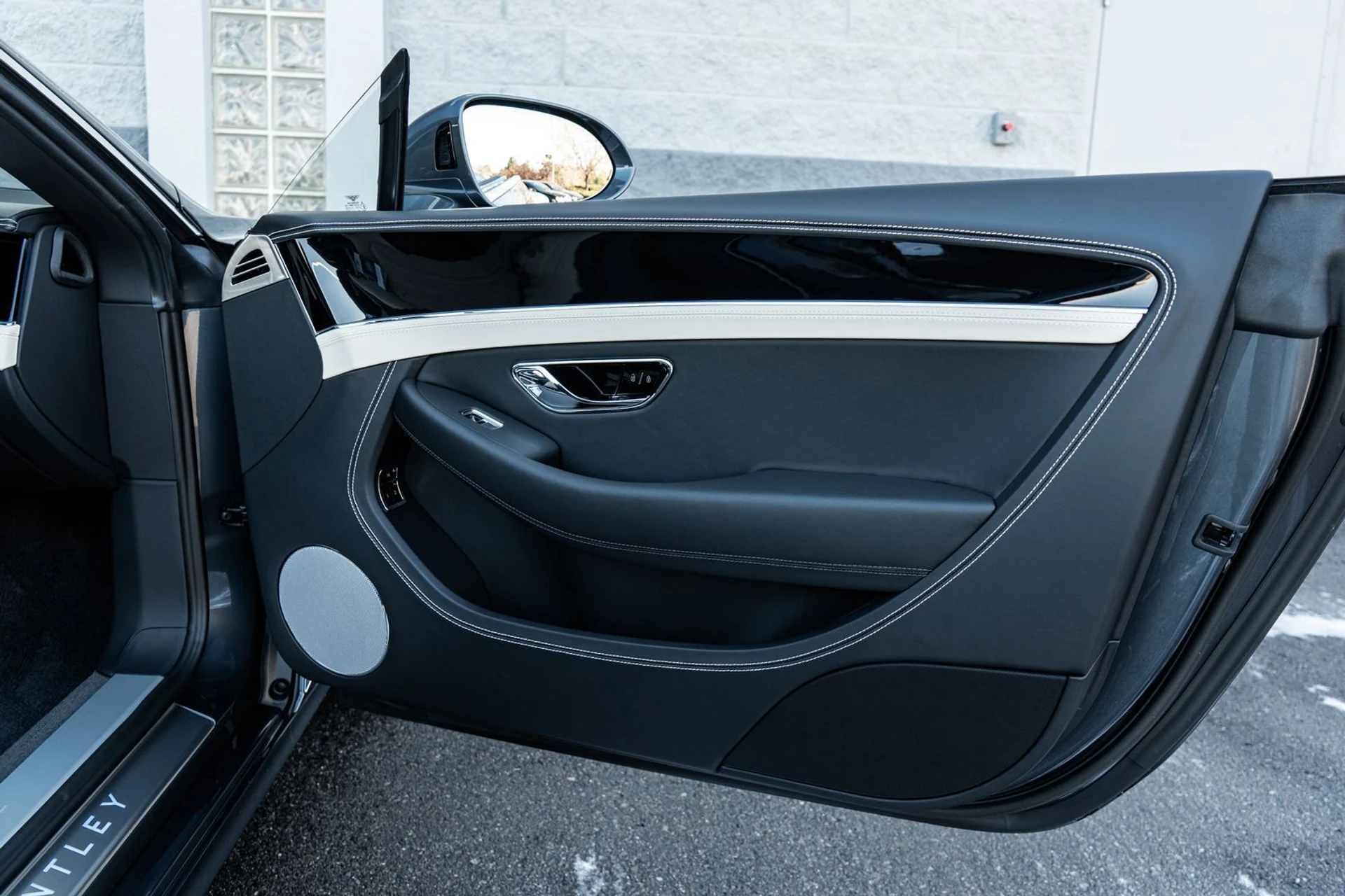 mph030_57429592_f53b8988_9eb7_43e9_8b04_8db4cb133aa8_17afa23748