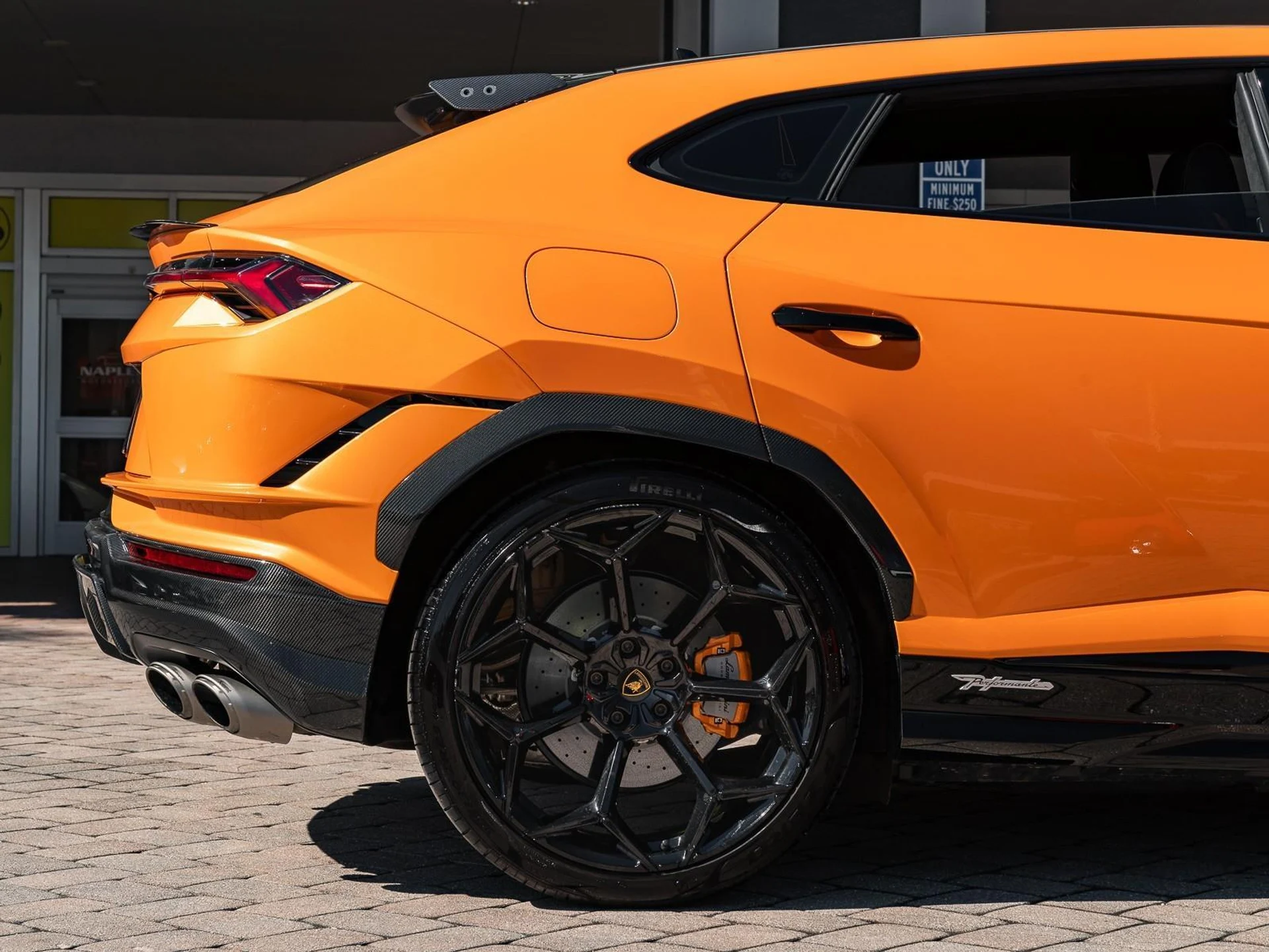 mph030_574315244_Used_2023_Lamborghini_Urus_Performante_1769095140_e3e63433b9