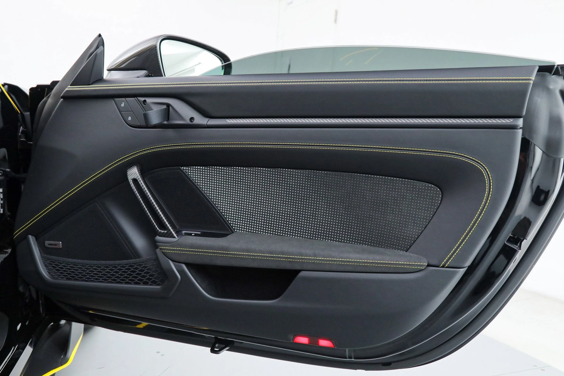 mph030_582813396_7ed1b7f5ab0cd4f0cc843ef60d6f0edb_89c644c2f4