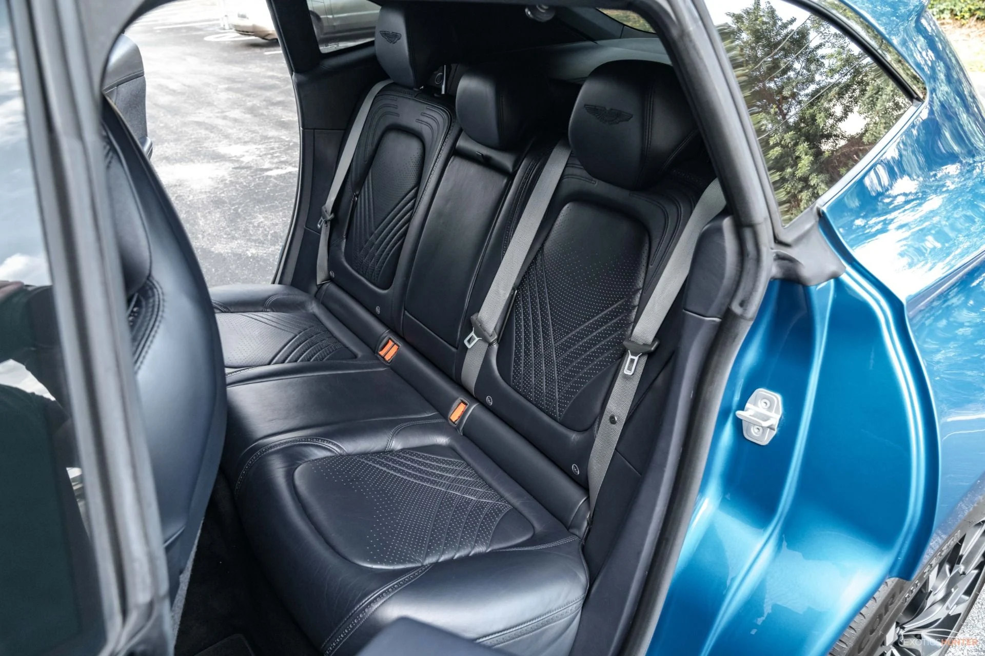 mph030_584241710_Used_2021_Aston_Martin_DBX_CPO_Aug_2026_w_Special_Order_Exterior_Interior_Black_Pack_1708458533_e56bfc8ddc