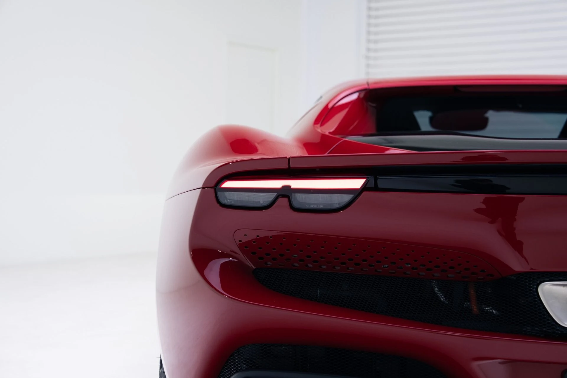 mph030_584940839_Used_2022_Ferrari_296_GTB_1768331958_4957884881