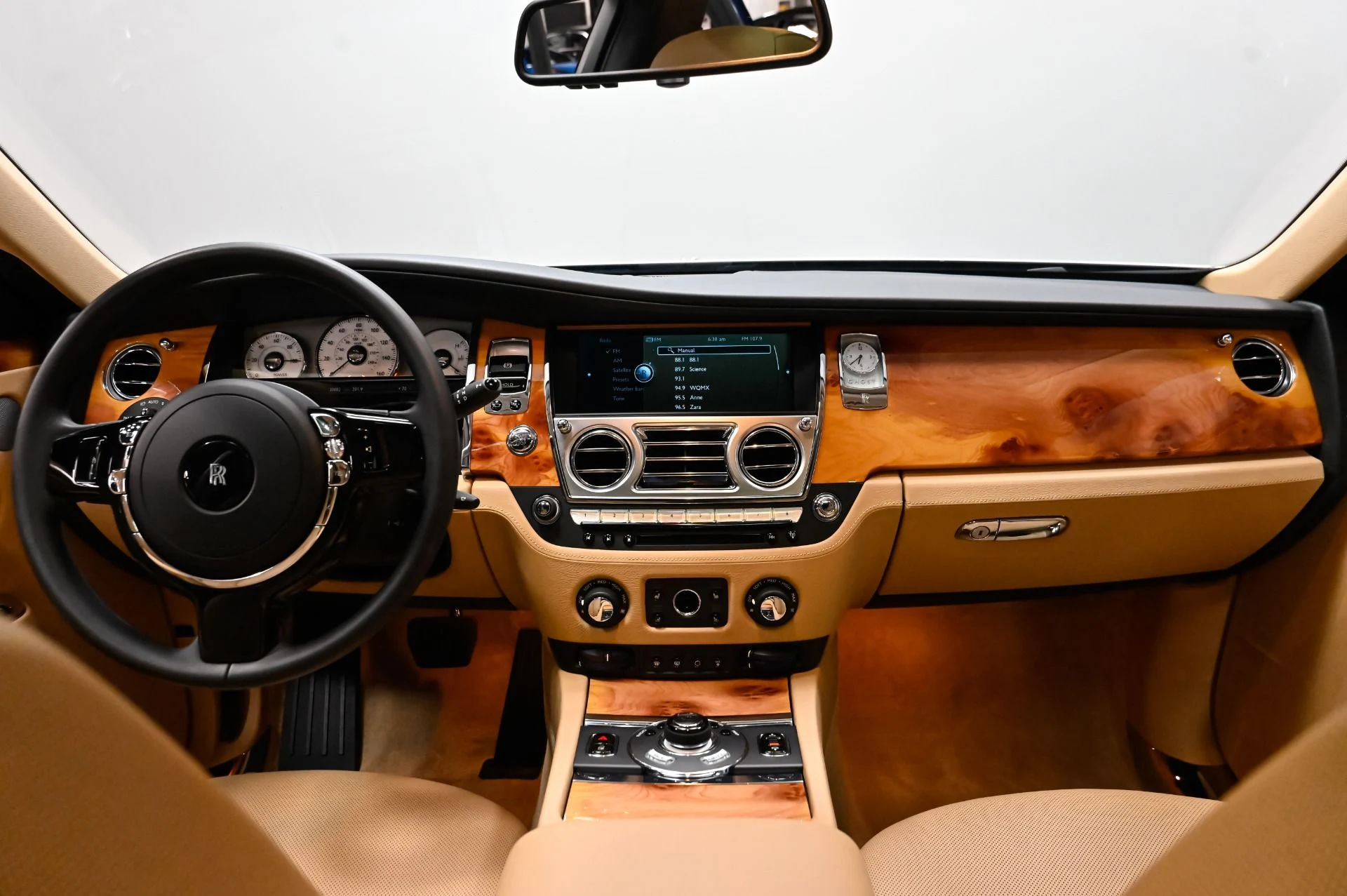 mph030_591553297_Used_2012_Rolls_Royce_Ghost_Base_1791906503_b4eef26012